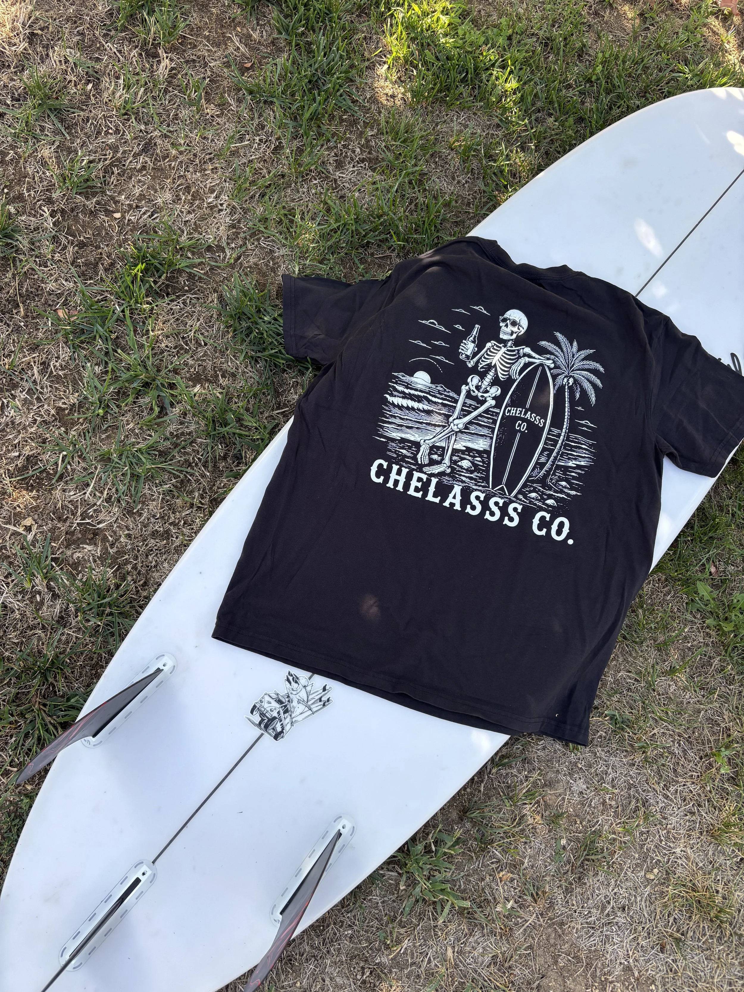 Skull &  Surf Tee