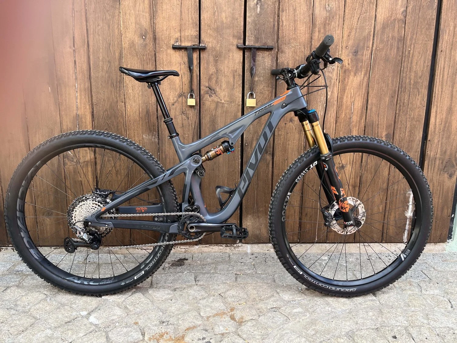 2020 Pivot Trail 429