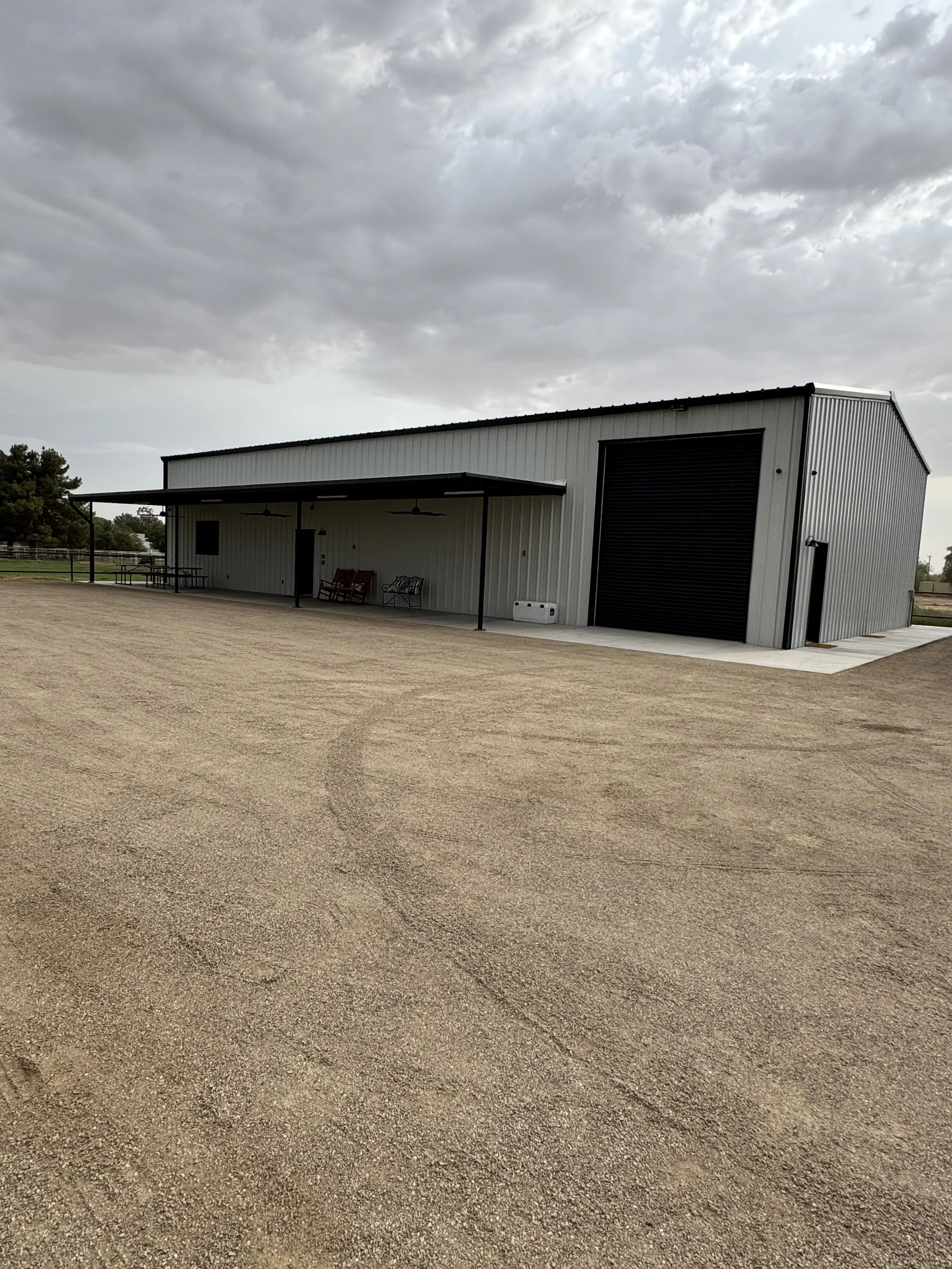 aGilbert Arizona Queen Creek Steel barn Western Wedding Event Venue, private events, birthday parties, bridal showers, baby showers, celebrations, corporate events, office party, work party