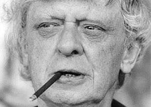  Anthony Burgess Reviews Empire of the East (1993)