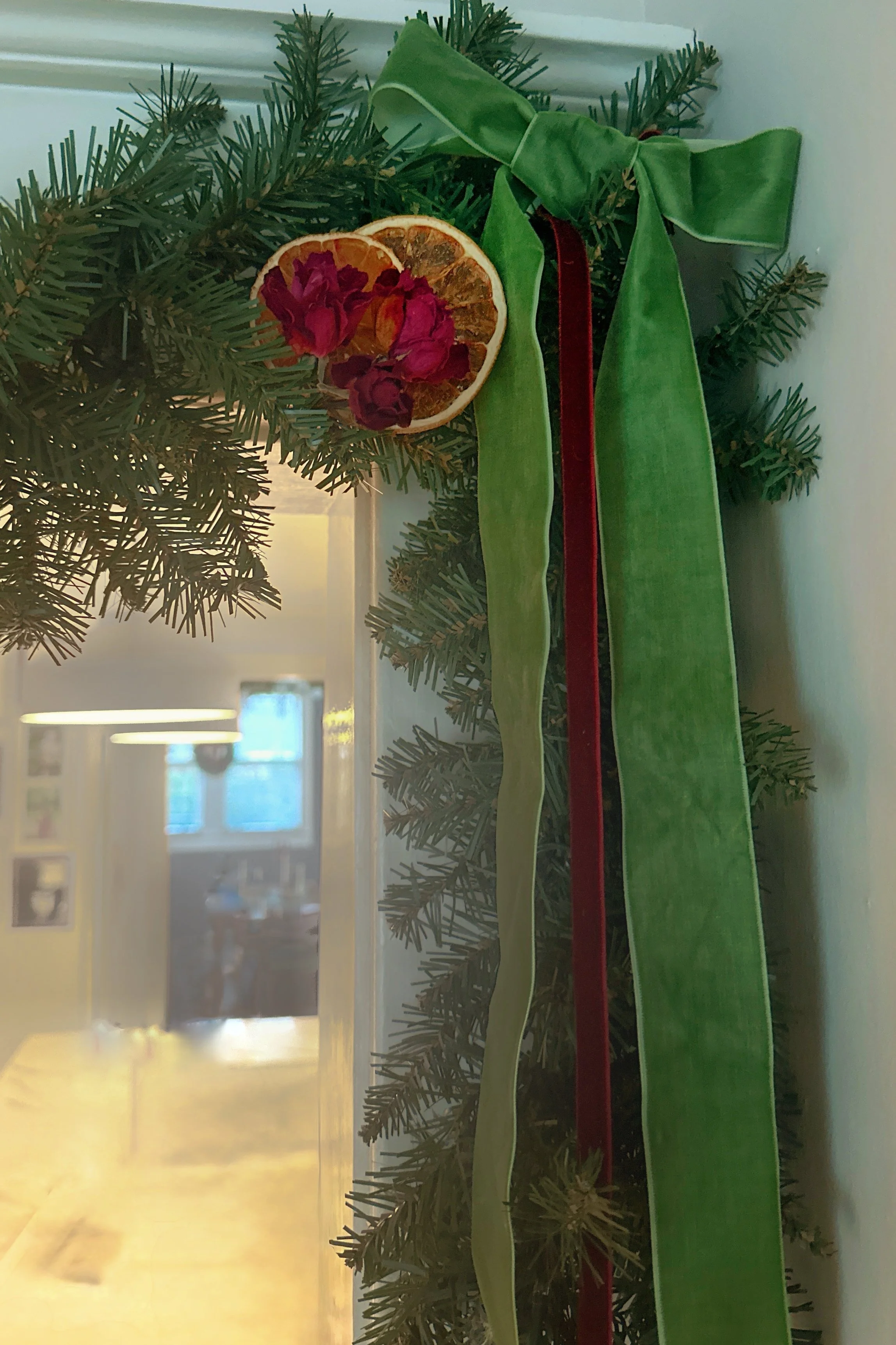 garland_green-ribbon-orange-basket_DETAIL.jpg