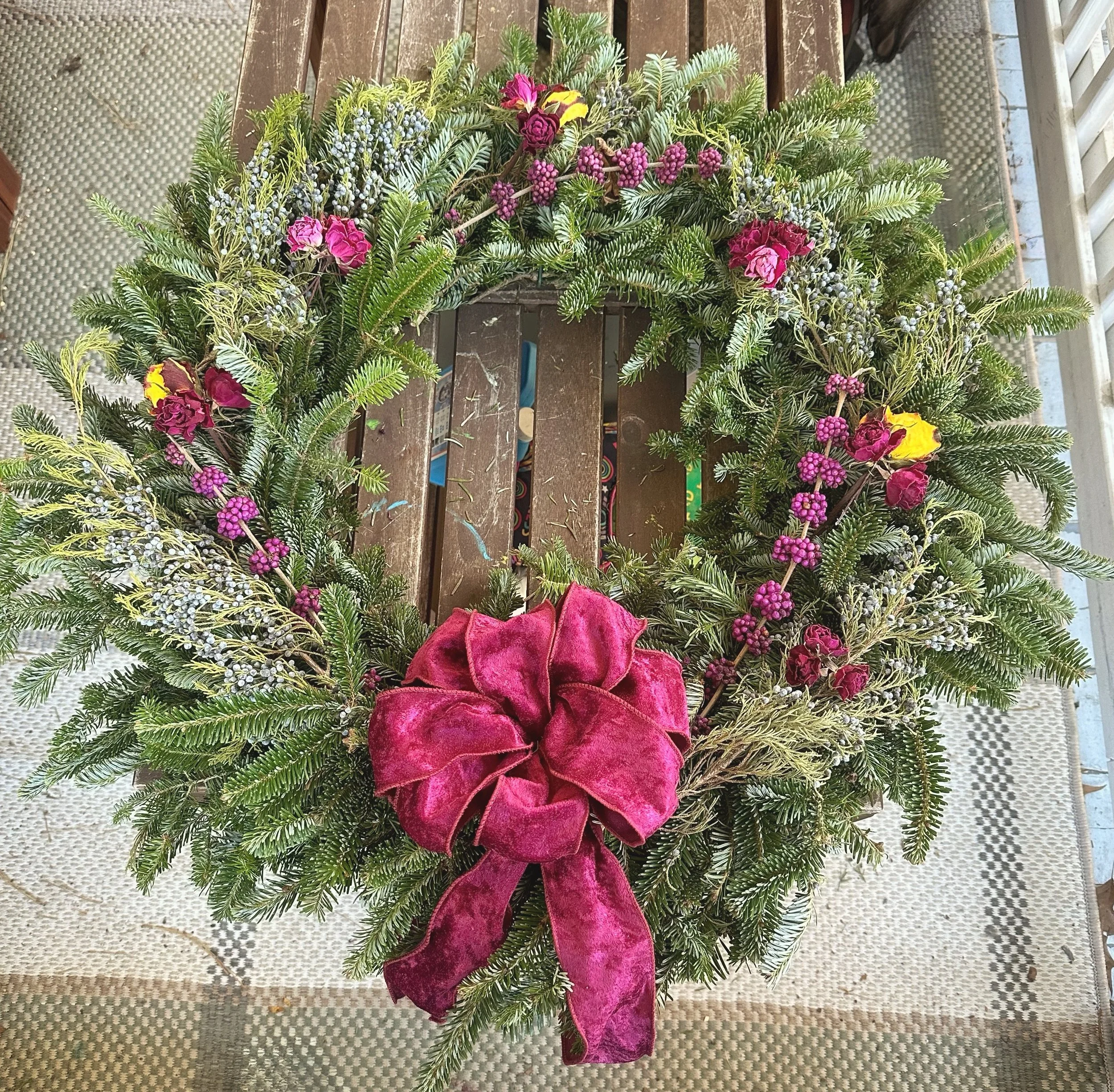 wreath_build-florals-variant_ANGLE-SET-d.jpg