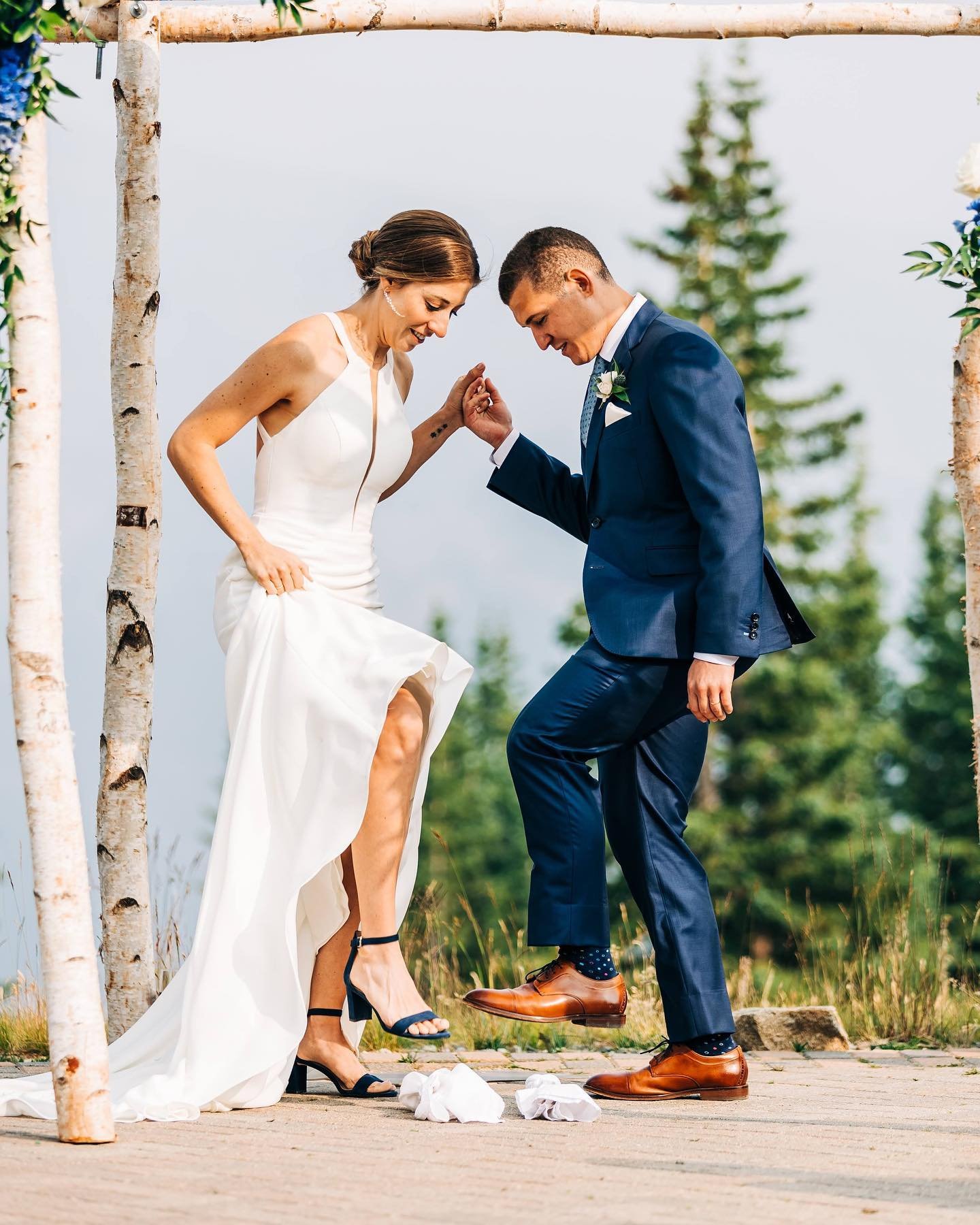 Mazel Tov! 

Photo: @sheamcgrathphotography 
H&amp;MU: @hdhairandmakeup 
Bride: @sarah_jane_rev 
Groom: @bertt_cop_at_law 
Venue: Lunch Rock @winterparkresort 

#mazeltov #wedding #weddingdress #bride #groom #suit #glasscrush #colorado #winterpark #w