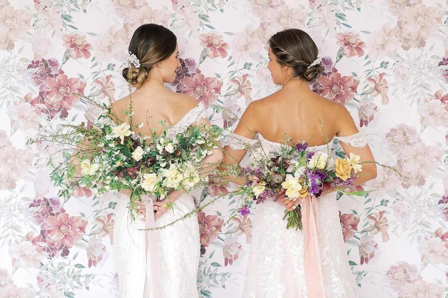 Twinning! This shoot will forever be one of our favorites! 

Photo: @sarah_hill 
H&amp;MU: @hdhairandmakeup 
Studio: @sugarhillstudio 
Wedding Dresses: @somethingnewboutique 
Florals: @sugarnstems 
Models: @sav_fye &amp; @livwoodring 

#wedding #brid