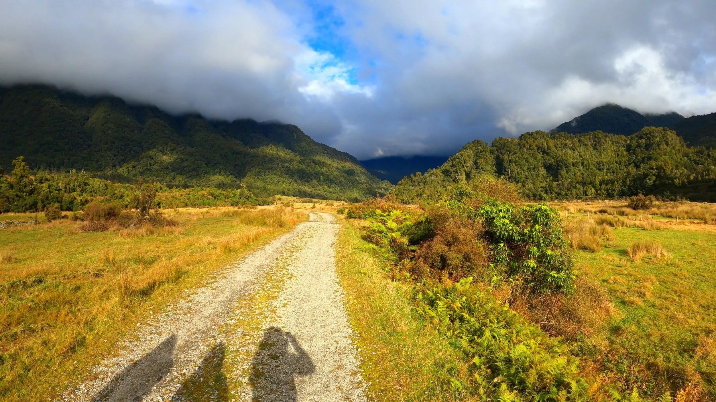 Walking the Arahura River Cesspools Track