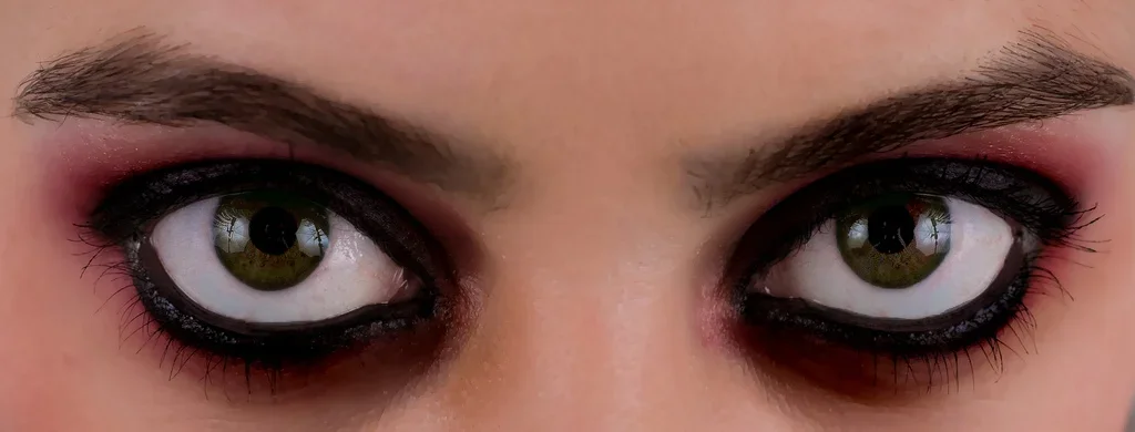sarahs-eyes_4300362727_o.jpg.webp