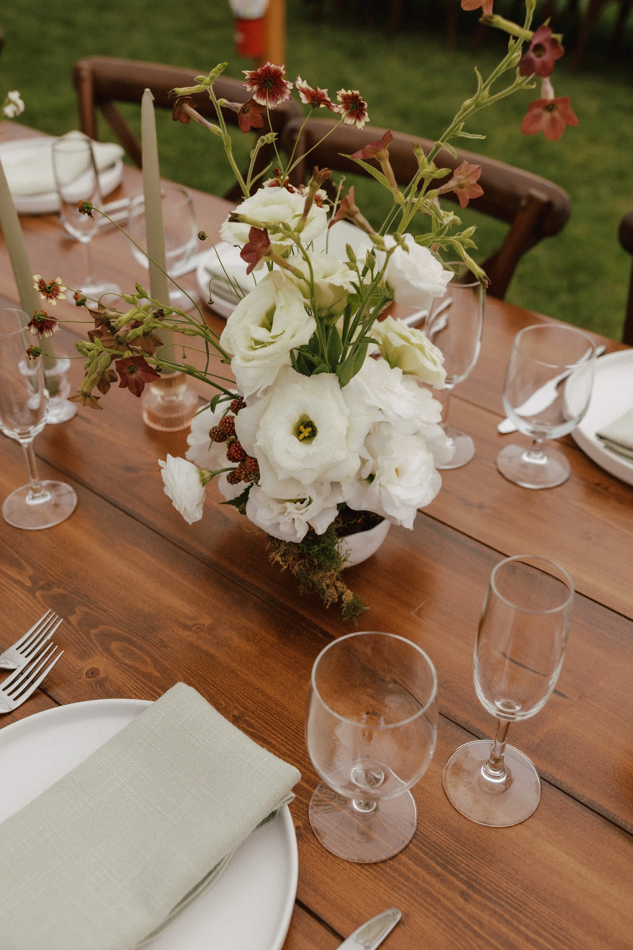 luna-munn-photography-vermont-wedding-the-tillerman-noah-lee0061.jpg