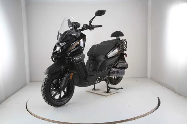 TANK 200 SPORT EFI BLACK.jpg
