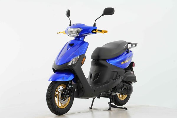 RAZR 200 BLUE.jpg