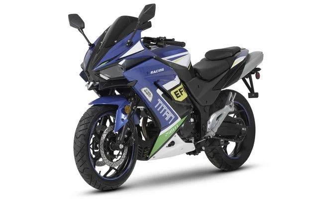 TITAN 250 EFI BLUE.jpg