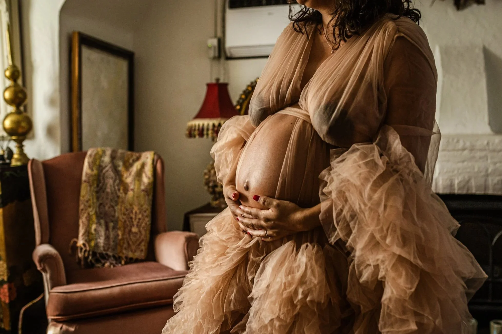 Kristelle-M-Maternity-Social-Logo-10.jpg