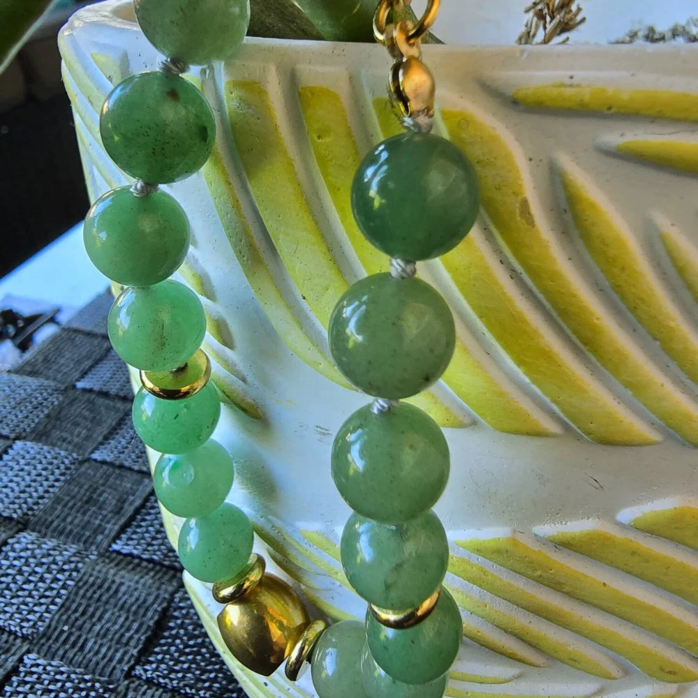 Green-Aventurine-10-mm-with-Stainless-Steel-Baryl-Accents-Stone-of-Opportunity_1.jpg