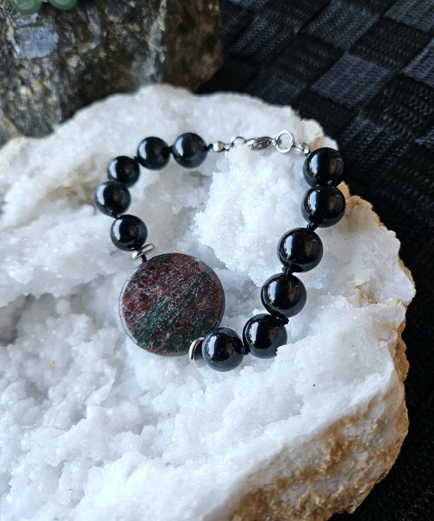 Black Agate Bracelet with Agate Round | 10 mm – Stone of Stability & Calm