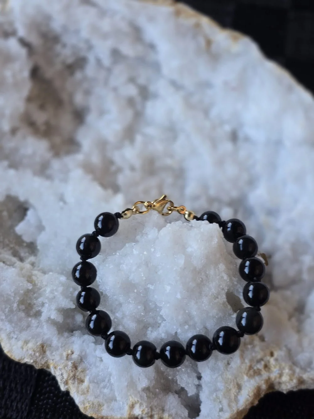 Black-Obsidian-Bracelet-8-mm-Stone-of-Protectionand-Truth_3.jpg