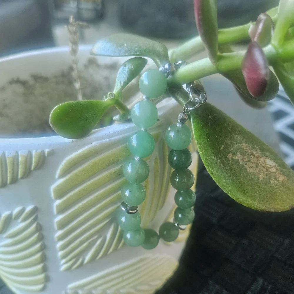 Green-Aventurine-10-mm-with-Stainless-Steel-Accents-Stone-of-Opportunity_3.jpg
