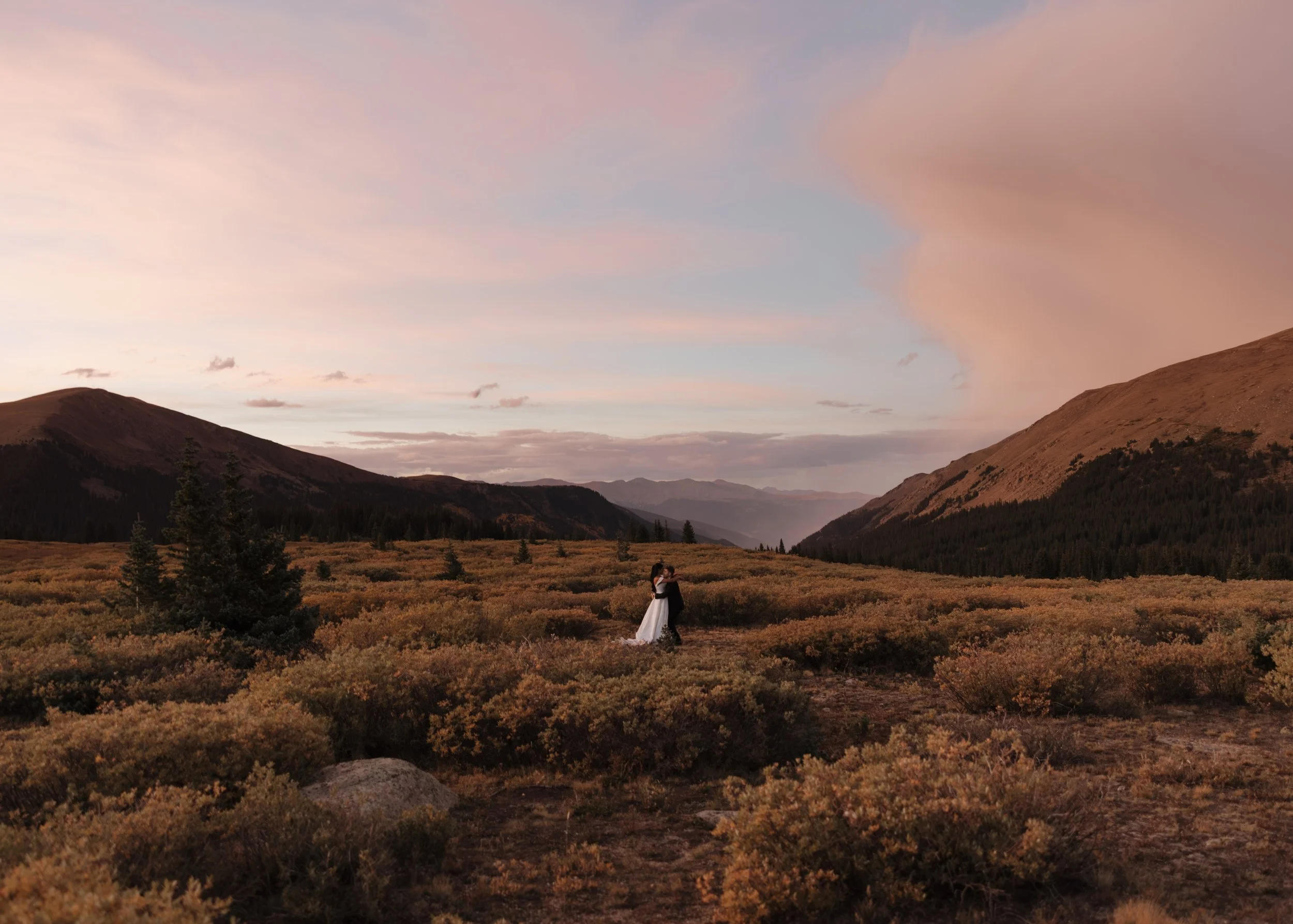 HighlandsRanchMansionDenver-WildThistlePhoto-OklahomaWeddingPhotographer-3851.jpg