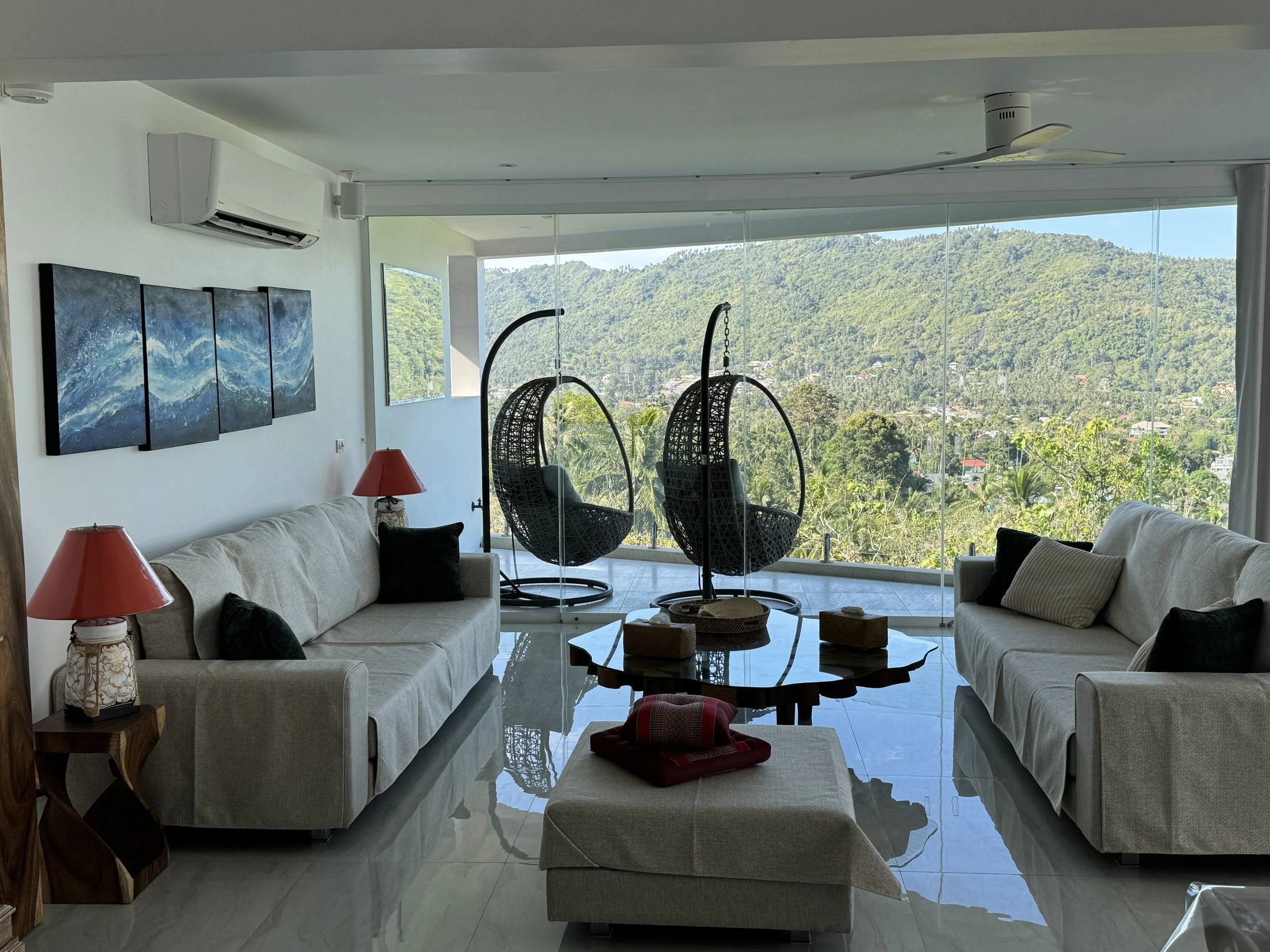 14-Alba 1_Living room, small terrace & mountain view.jpeg