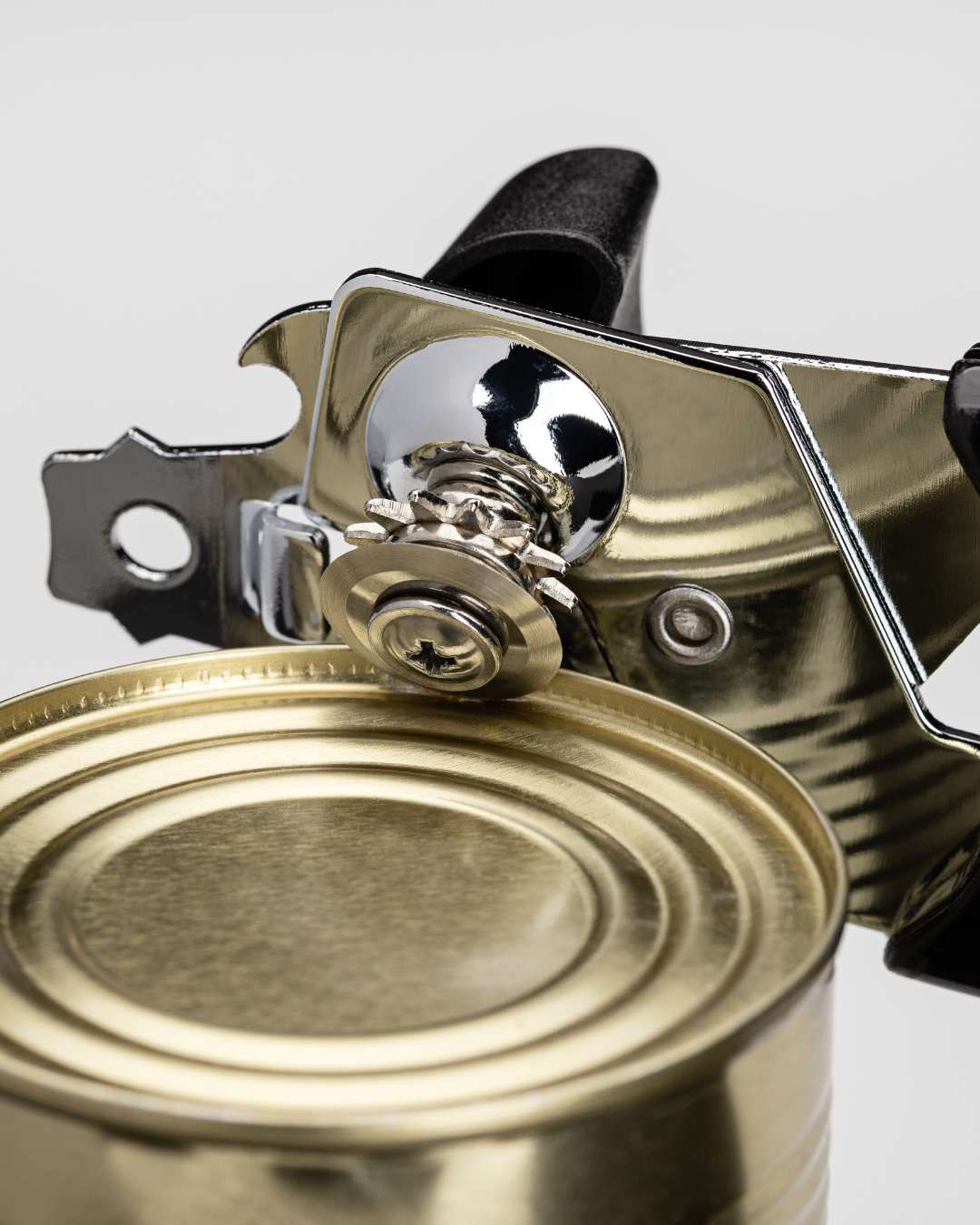 Can openers for opening canned ingredients.