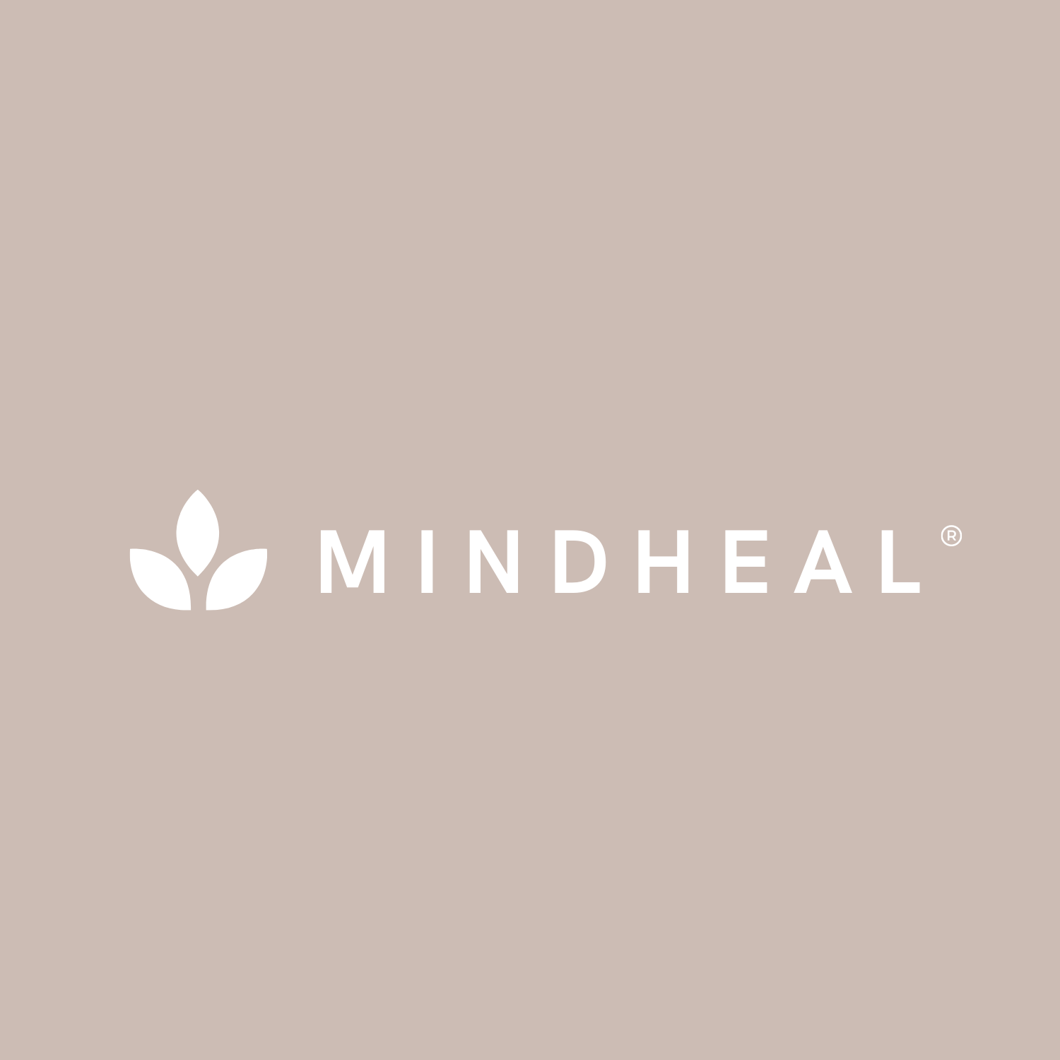 MindHeal - Das Bild zeigt ein beige Hintergrund mit dem weißen Logo und dem Schriftzug »MINDHEAL«. Darunter befindet sich eine stilisierte, weiße Blattform.