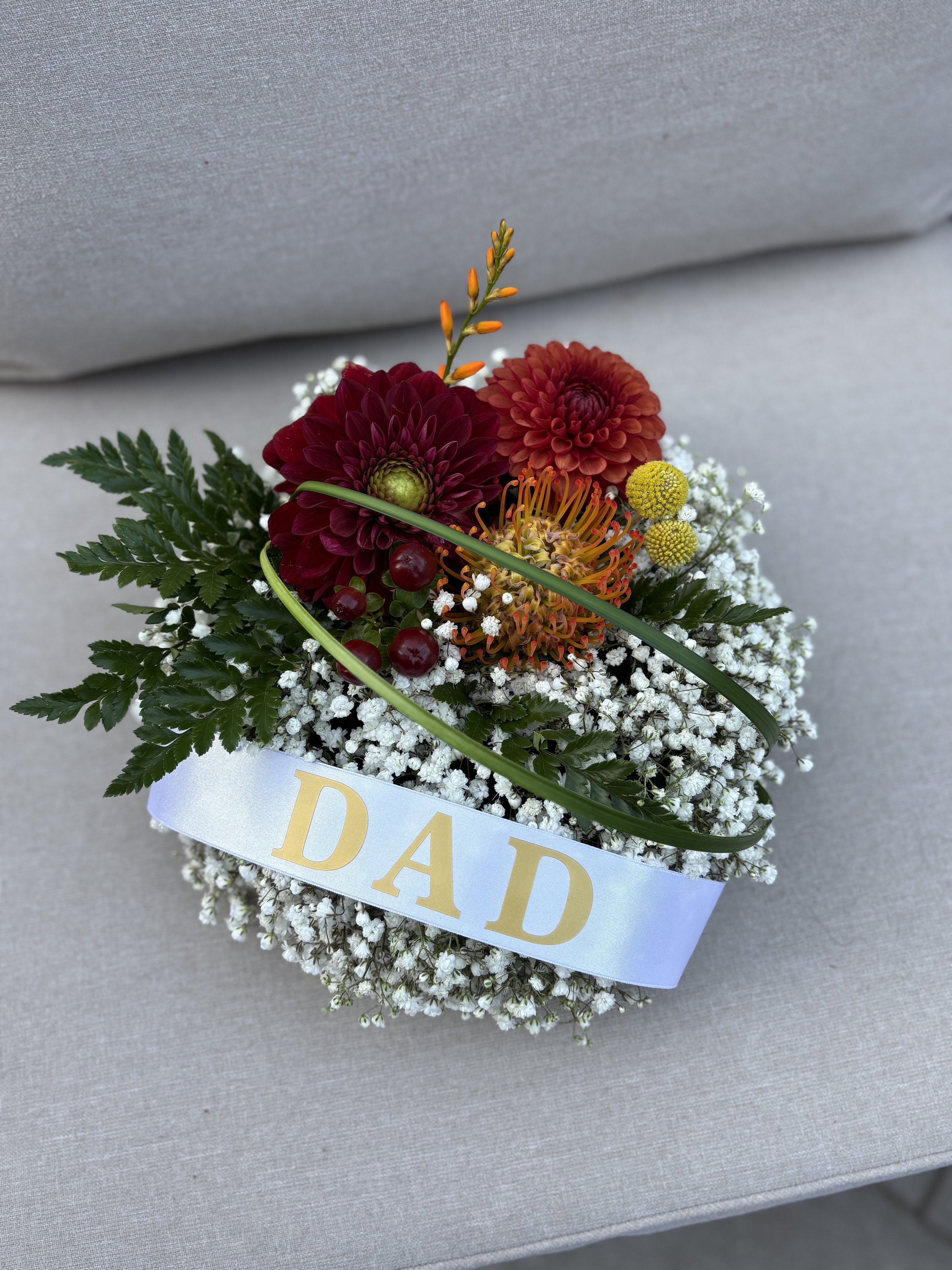 Autumnal posy tribute