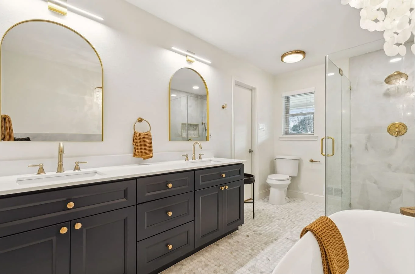 bathroom_1.jpg
