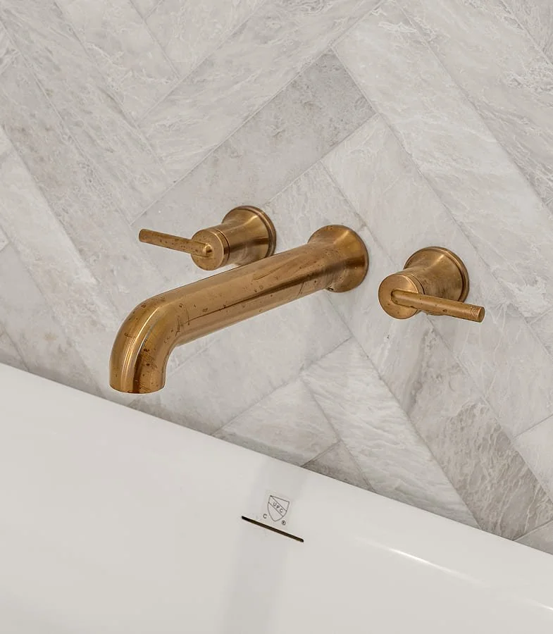 bathroom_4.jpg