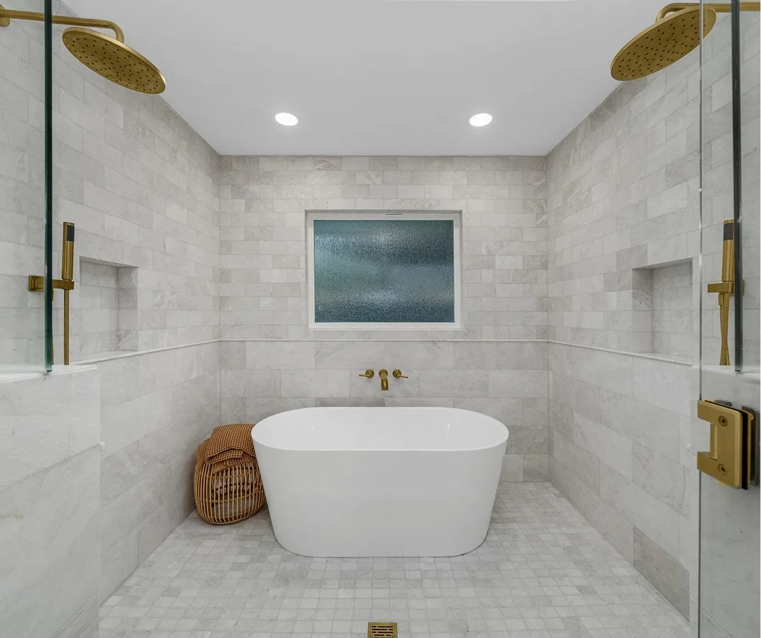 bathroom_6.jpg
