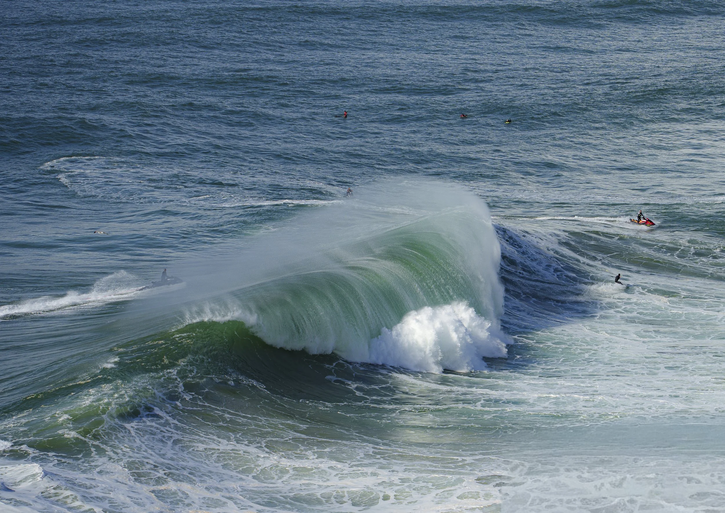 MOVEMENT: "The Wave" | Praia do Norte, Nazaré, Portugal