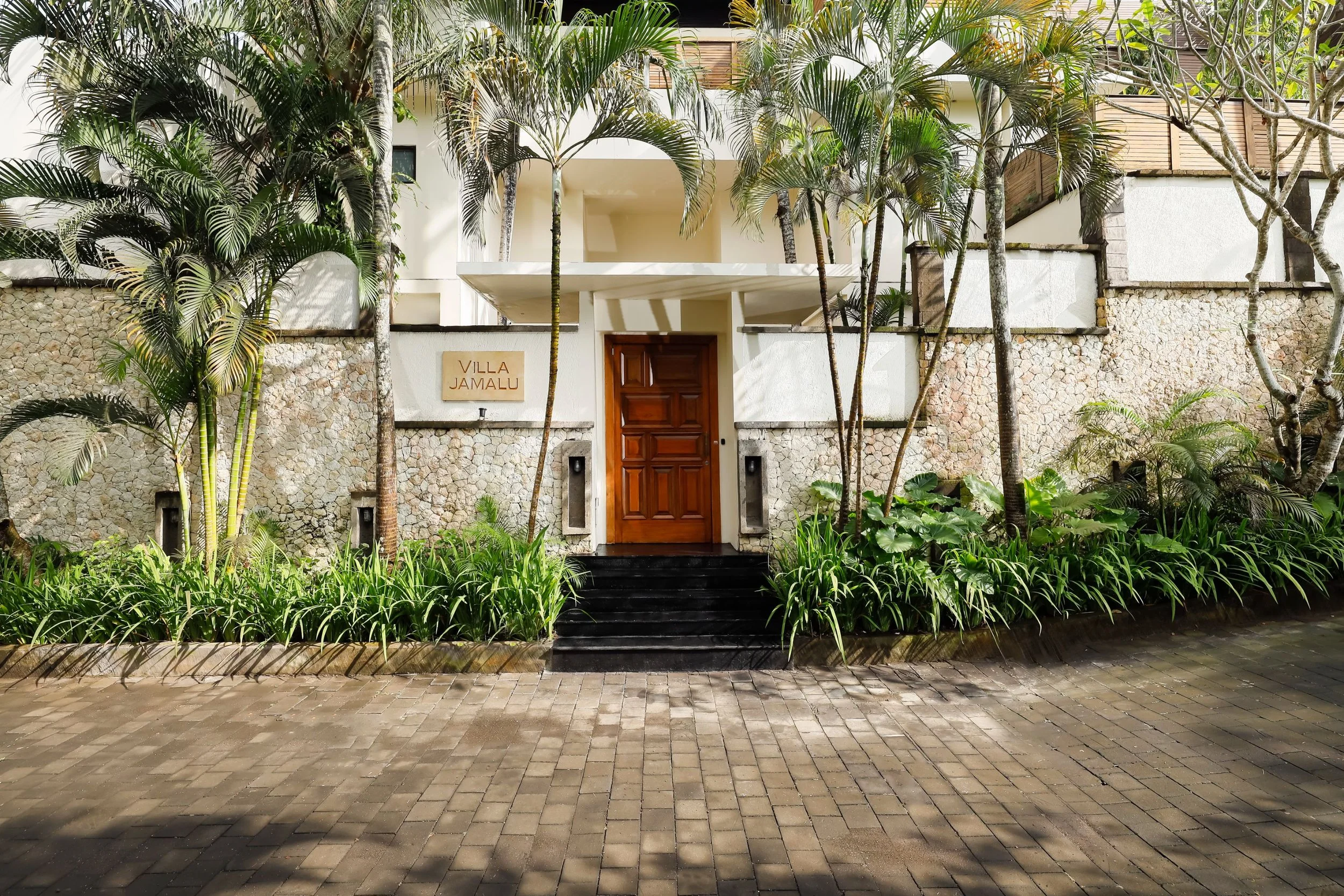 VillaJamalu_Bali_21_Entrance.jpg