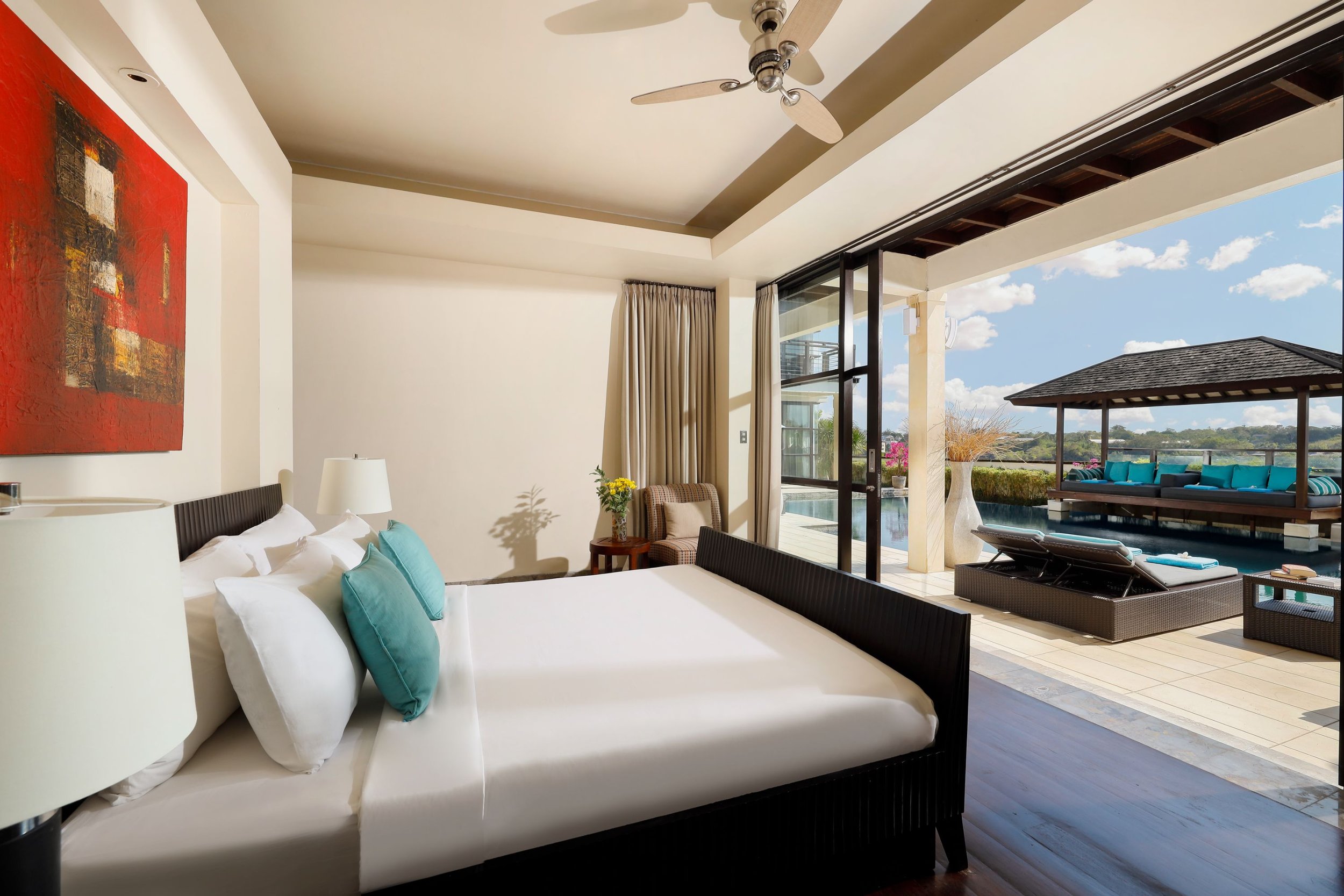 VillaJamalu_Bali_06_JuniorSuite.jpg