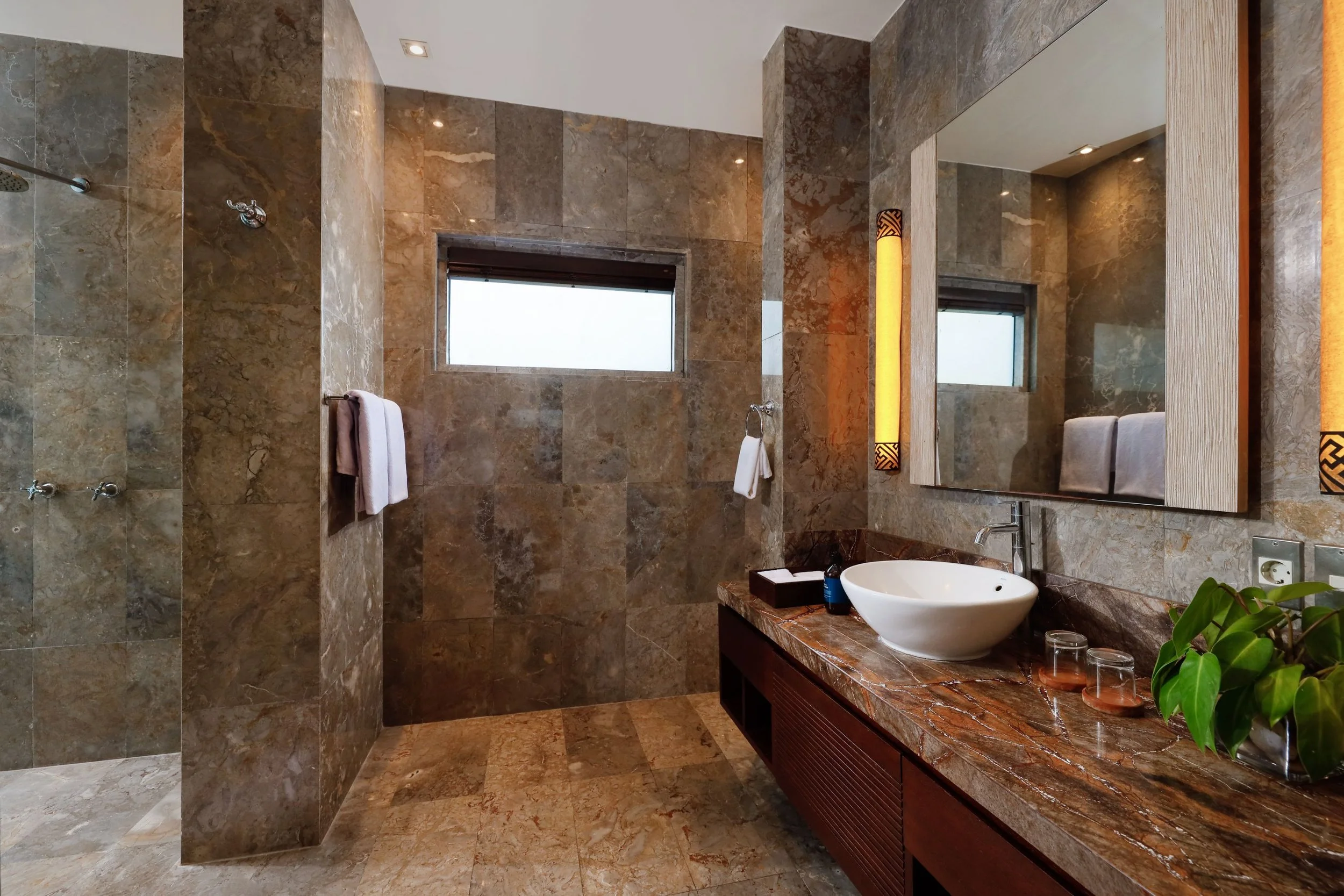 VillaJamalu_Bali_11_Shower.jpg