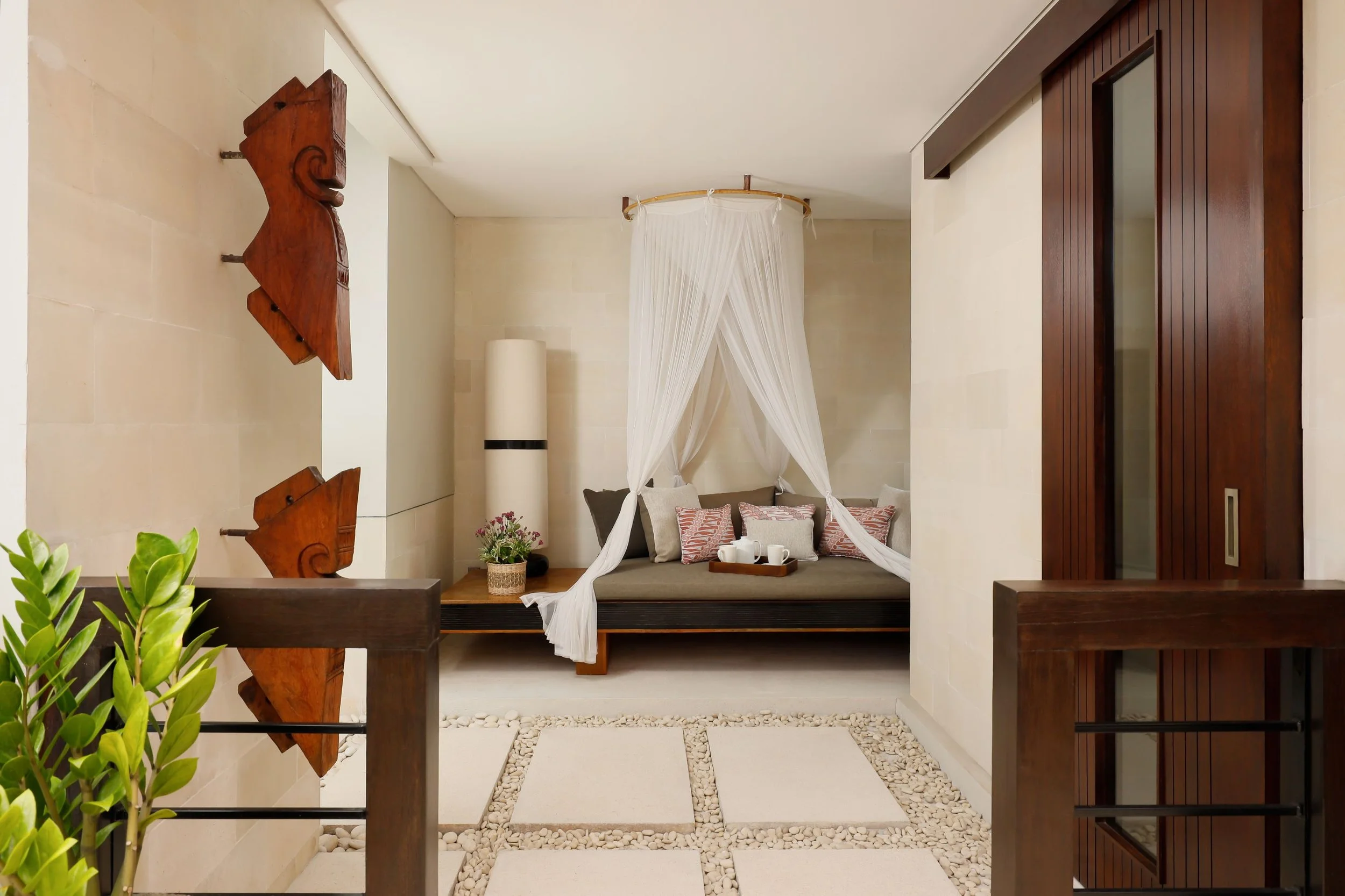 VillaCamellia_Bali_15_Balcony.jpg