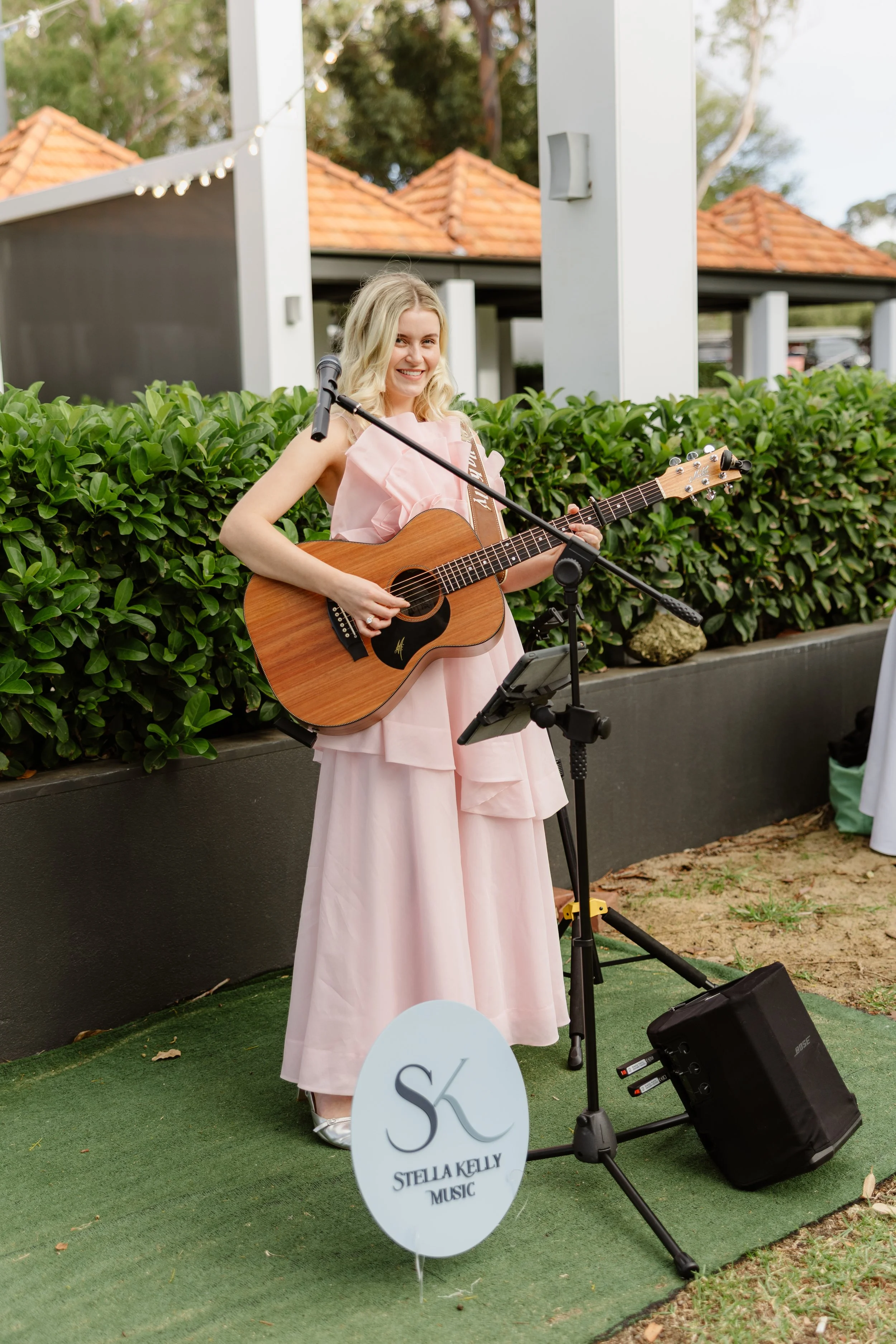 ZOE & WILL - CEREMONY_-11.jpg