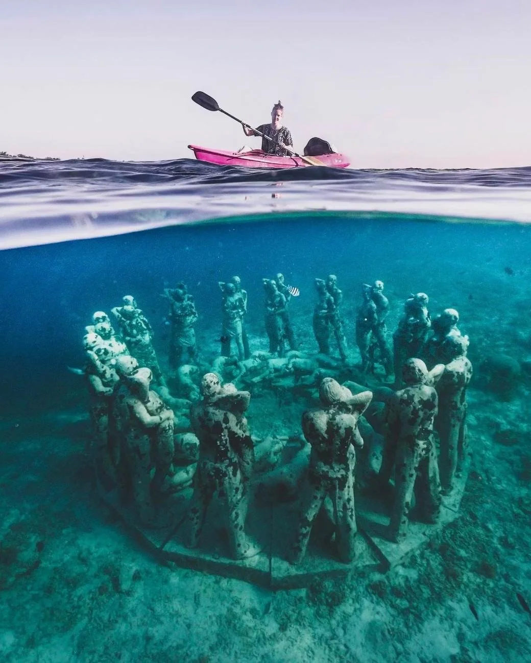 Kayaking above the underwater statues in Gili Trawangan
