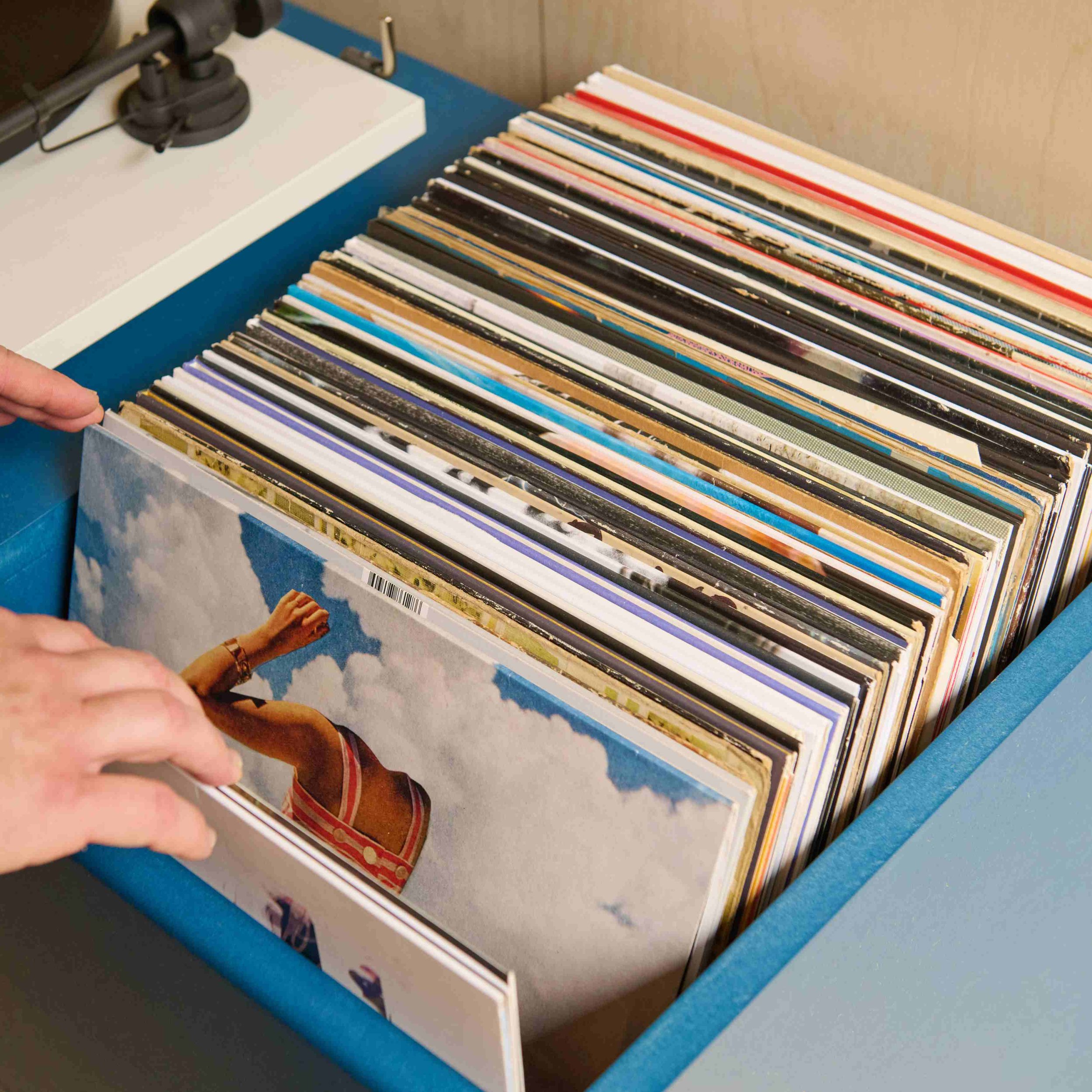 record flip bin blue.jpg