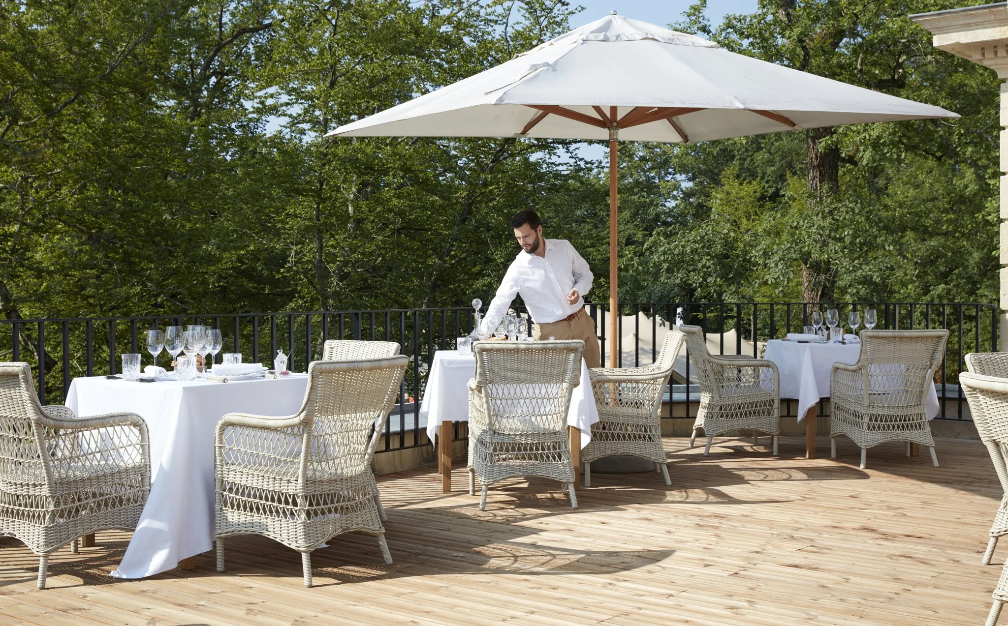 Raba - La terrasse de Marguerite.  Créer un restaurant de viandes tourné vers le Produit et la Dégustation.