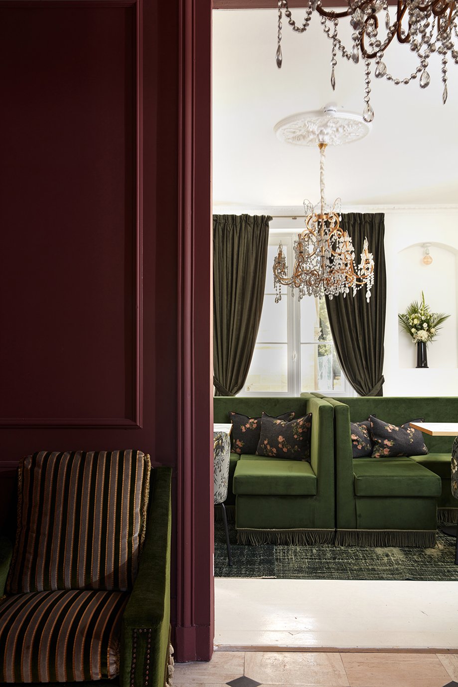 Léognan - Travailler le camaïeu des couleurs chaudes pour les salons du Chateau.