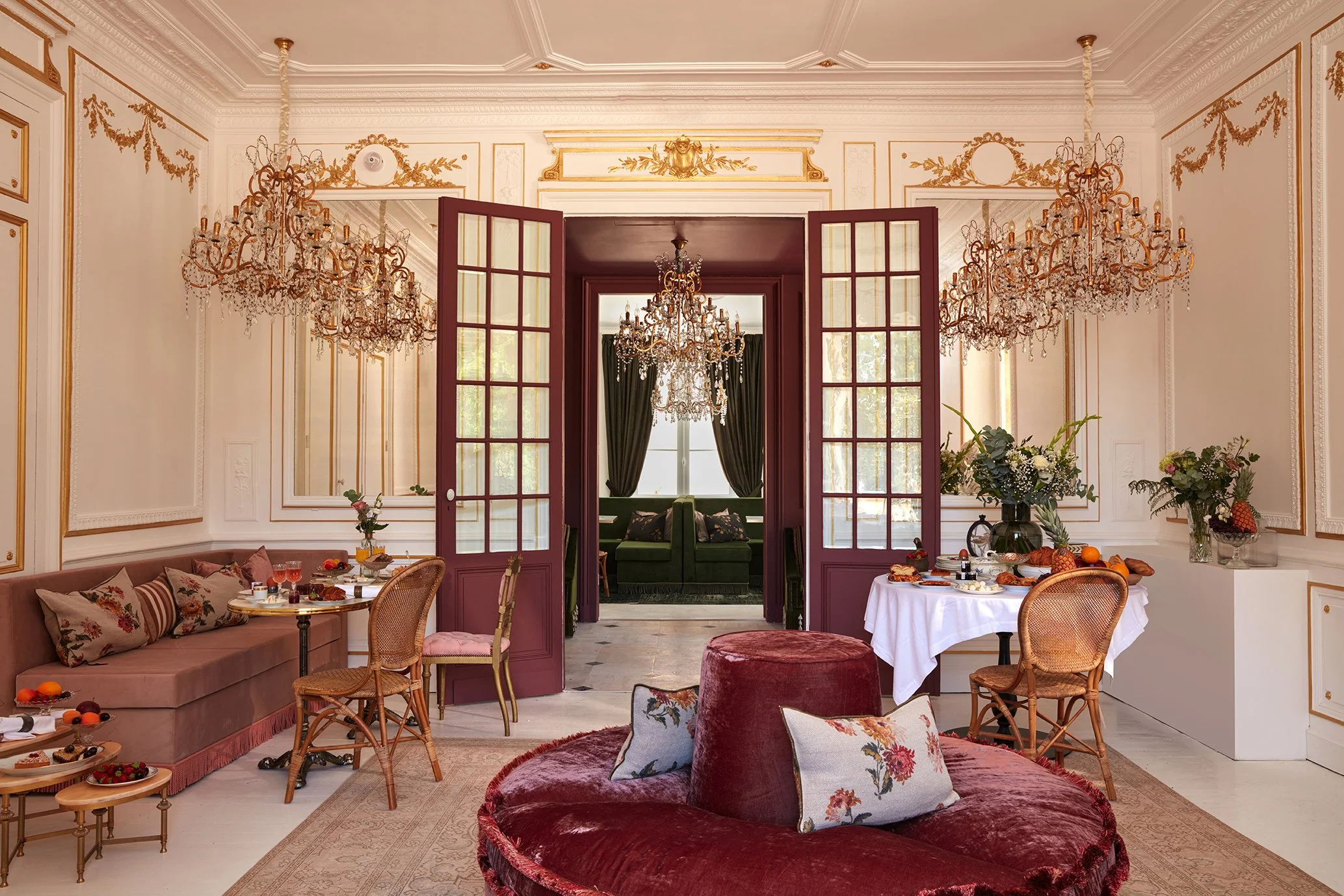 Léognan - Redonner un esprit "Boudoir" au salon doré du Chateau.