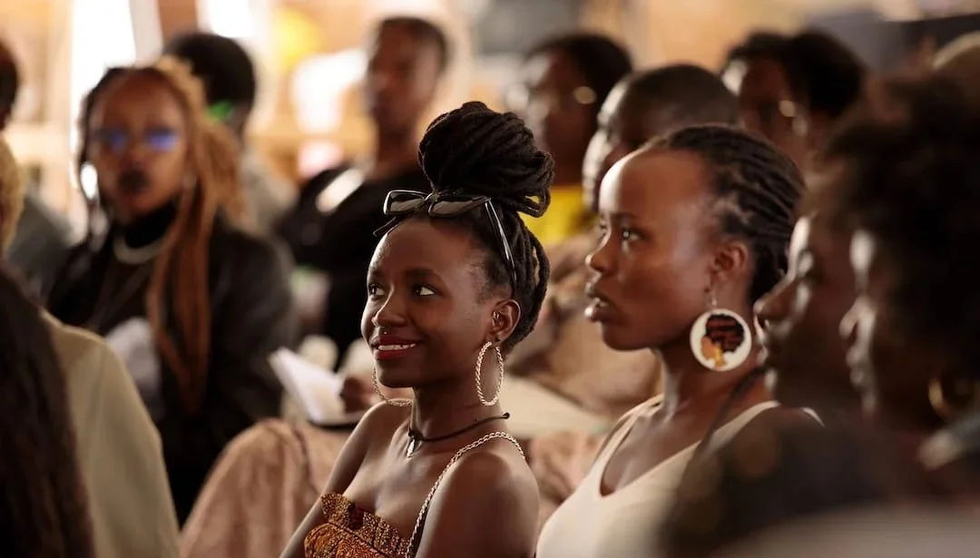 ladies-paying-attention.jpg