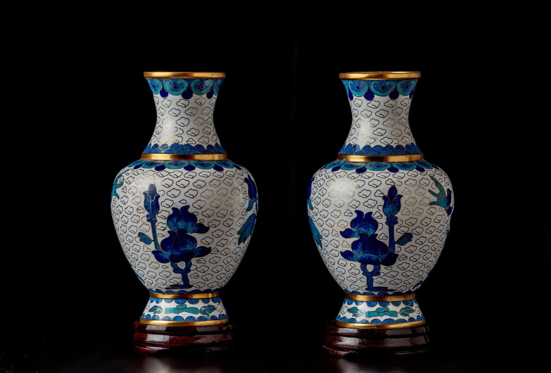 Expertise antiquités, Rachat antiquités. Vide maison. Débarras encombrants. Achat antiquités, pièces de monnaies, bijoux, tableaux, vase, bronze.