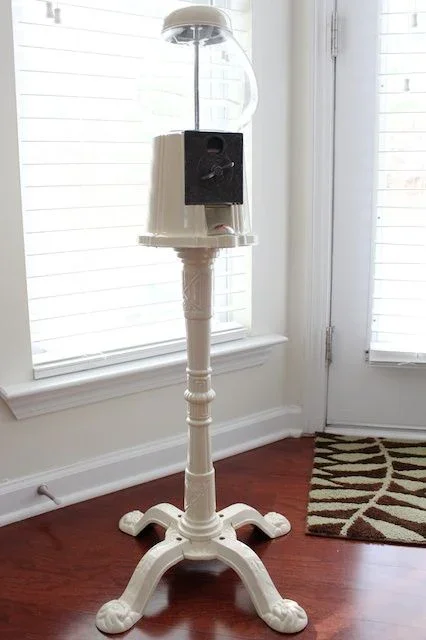 🍬 Vintage Candy & Gumball Dispenser Rental