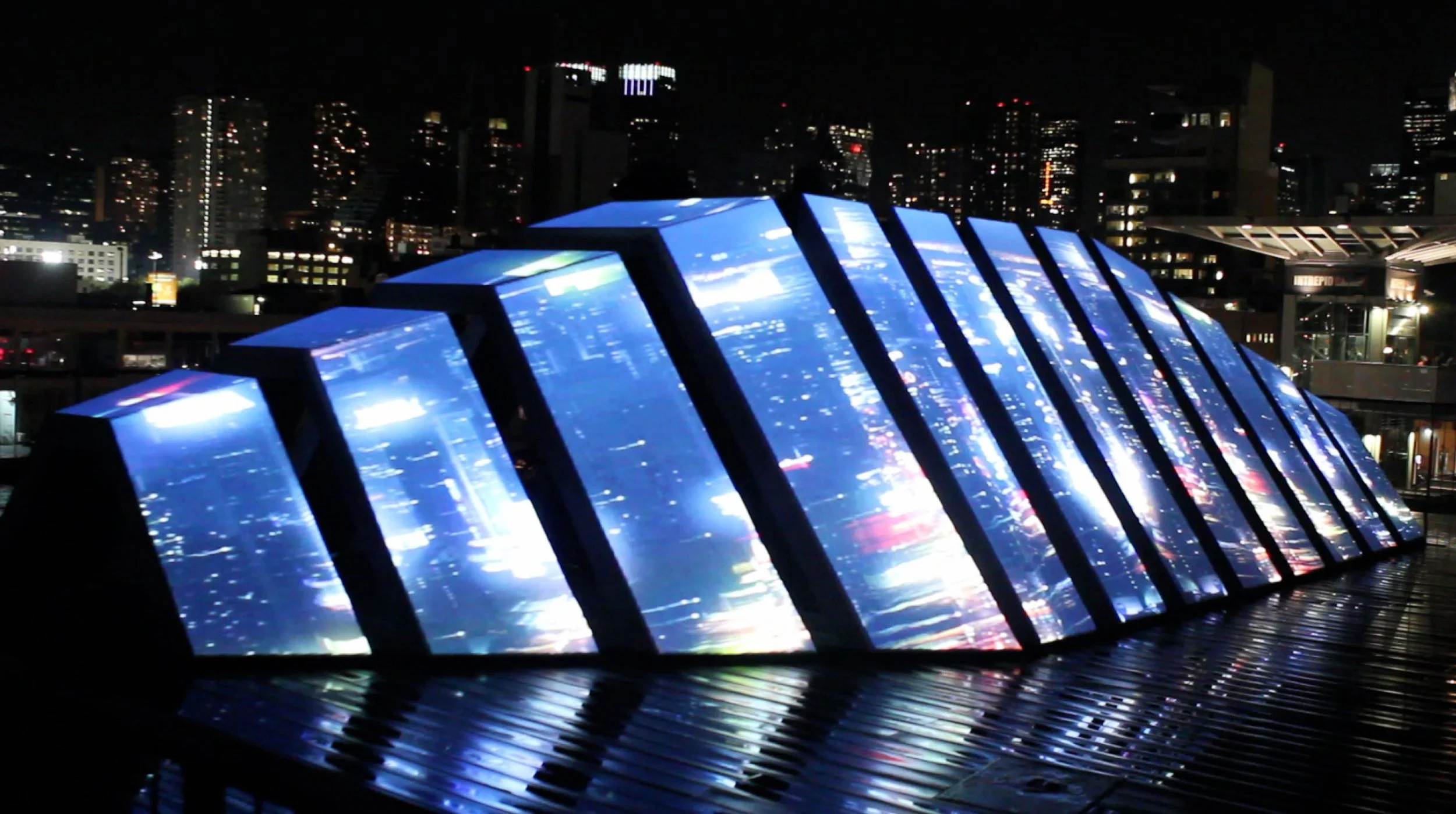 INTREPID DJ BOOTH / THE INTREPID MUSEUM / GUILD / NEW YORK, NEW YORK / STAGE DESIGN / 2011