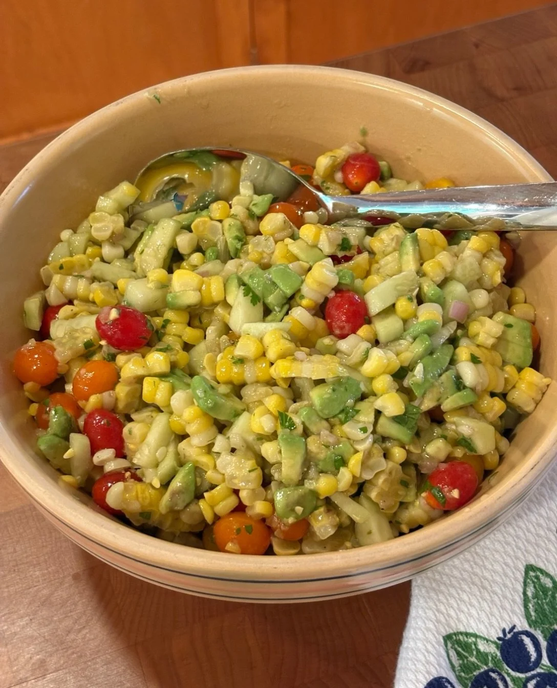 Not sure what to do with leftover corn on the cob? Why not turn it into a delicious salad! Mix it with fresh avocado, crunchy cucumbers, and sweet cherry tomatoes. Add some tangy feta or goat cheese, then dress it with a lovely vinaigrette. It&rsquo;