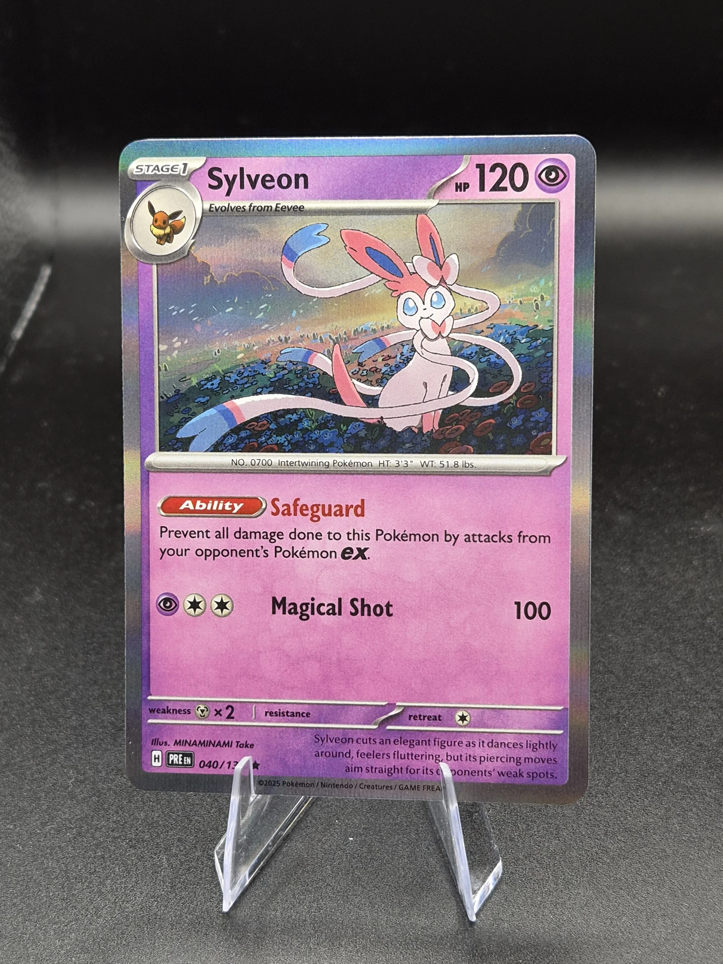 Sylveon 040/131 Prismatic Evolutions Holo Pokémon Card