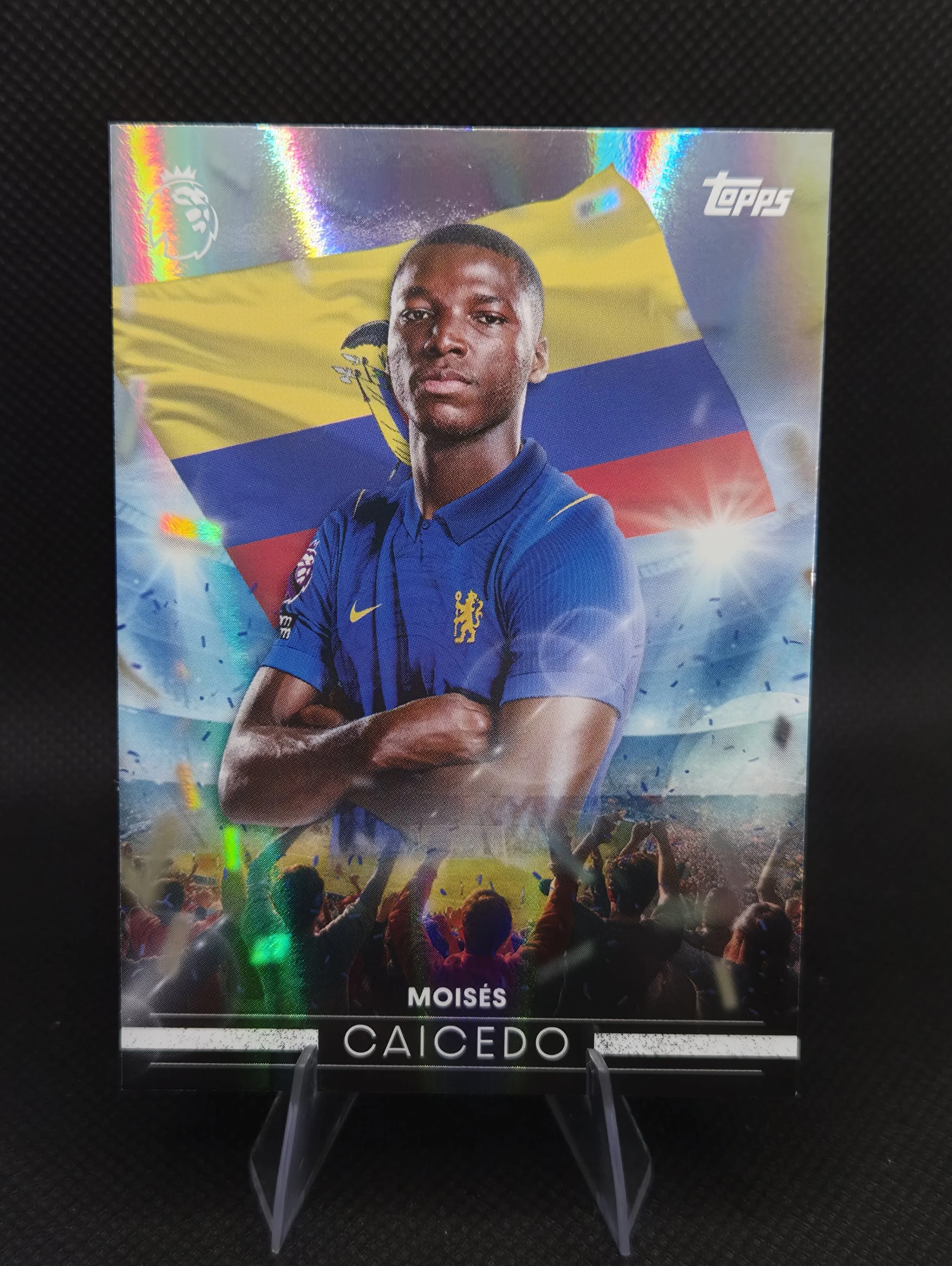 Moisés Caicedo Flying the Flag FF9 – 2026/27 Topps Premier League