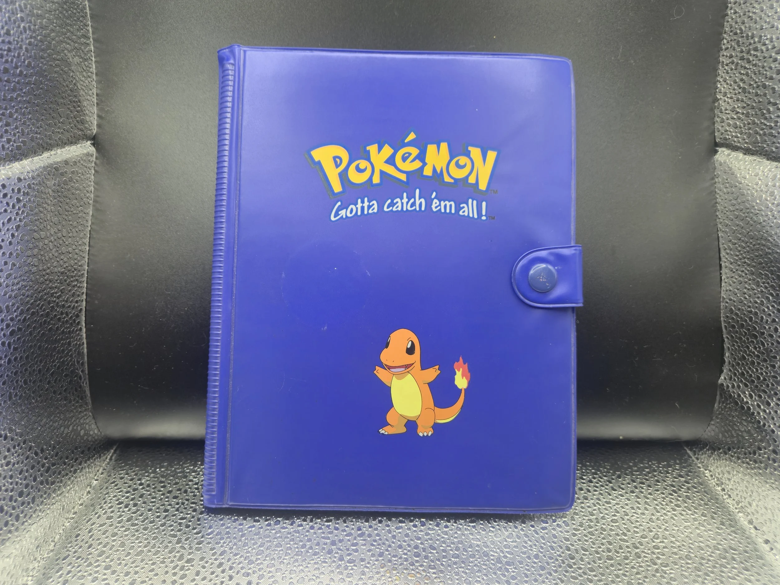 Vintage Pokémon Charmander Blue Card Binder – Gotta Catch ’Em All!