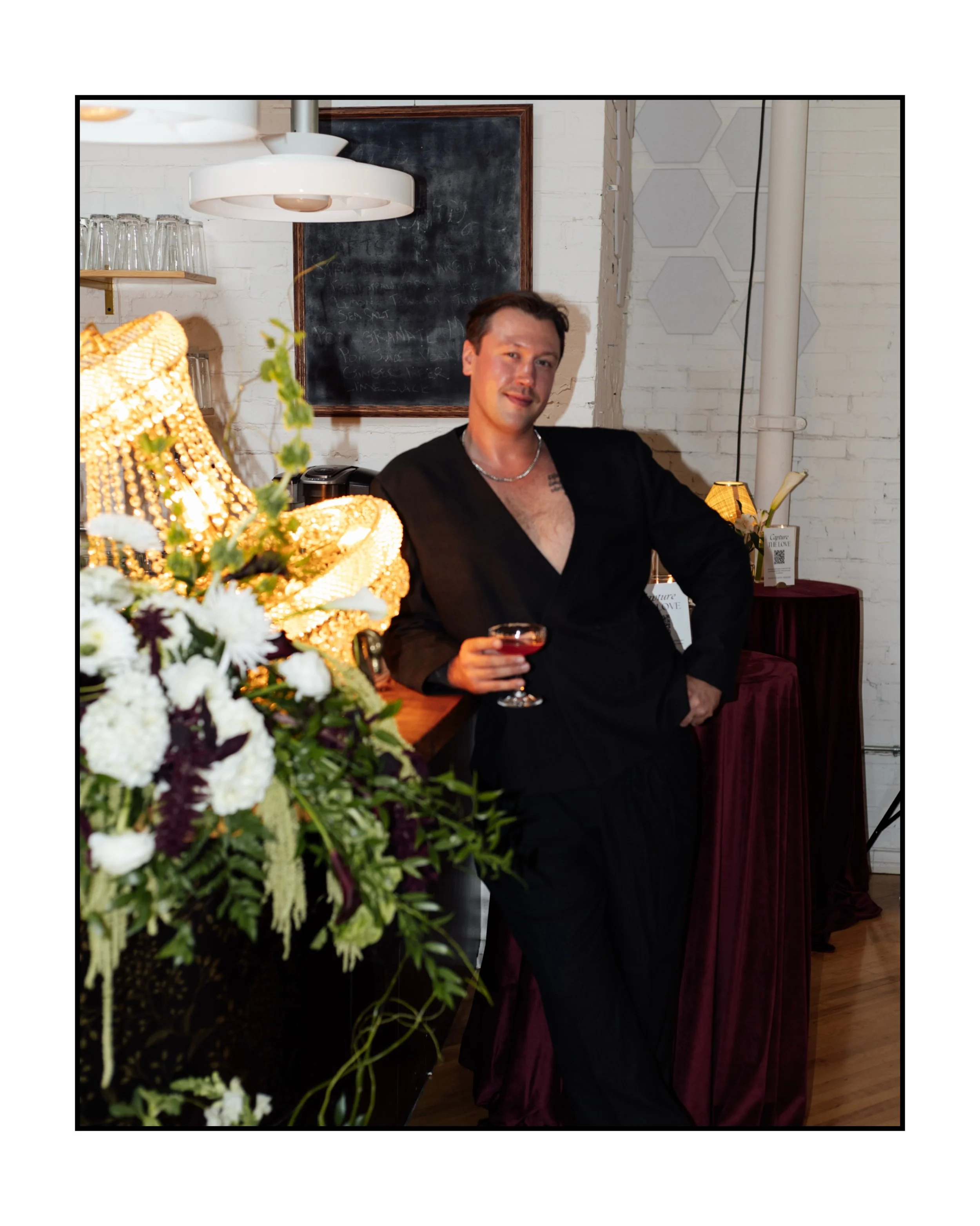 One thing I can&rsquo;t wait to photograph at your wedding &mdash; your guests! All the people who took time out of their lives to celebrate you 🤍 

#oregonweddingphotographer #portlandoregonweddingphotographer #hoodriverweddingphotographer #lgbtqwe