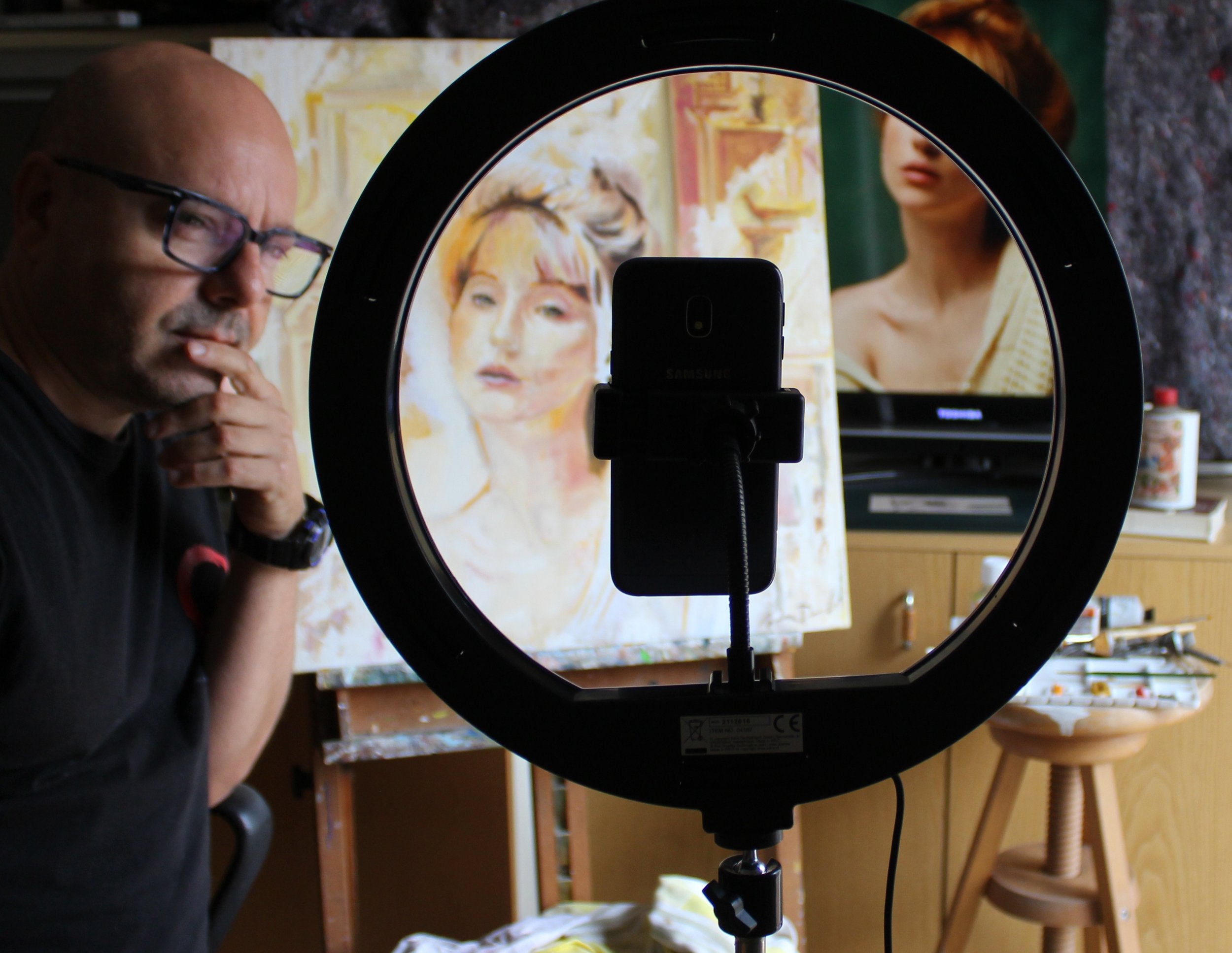 Consulenza privata online e studio a distanza del ritratto con il Maestro d'Arte Andrea Danieli.