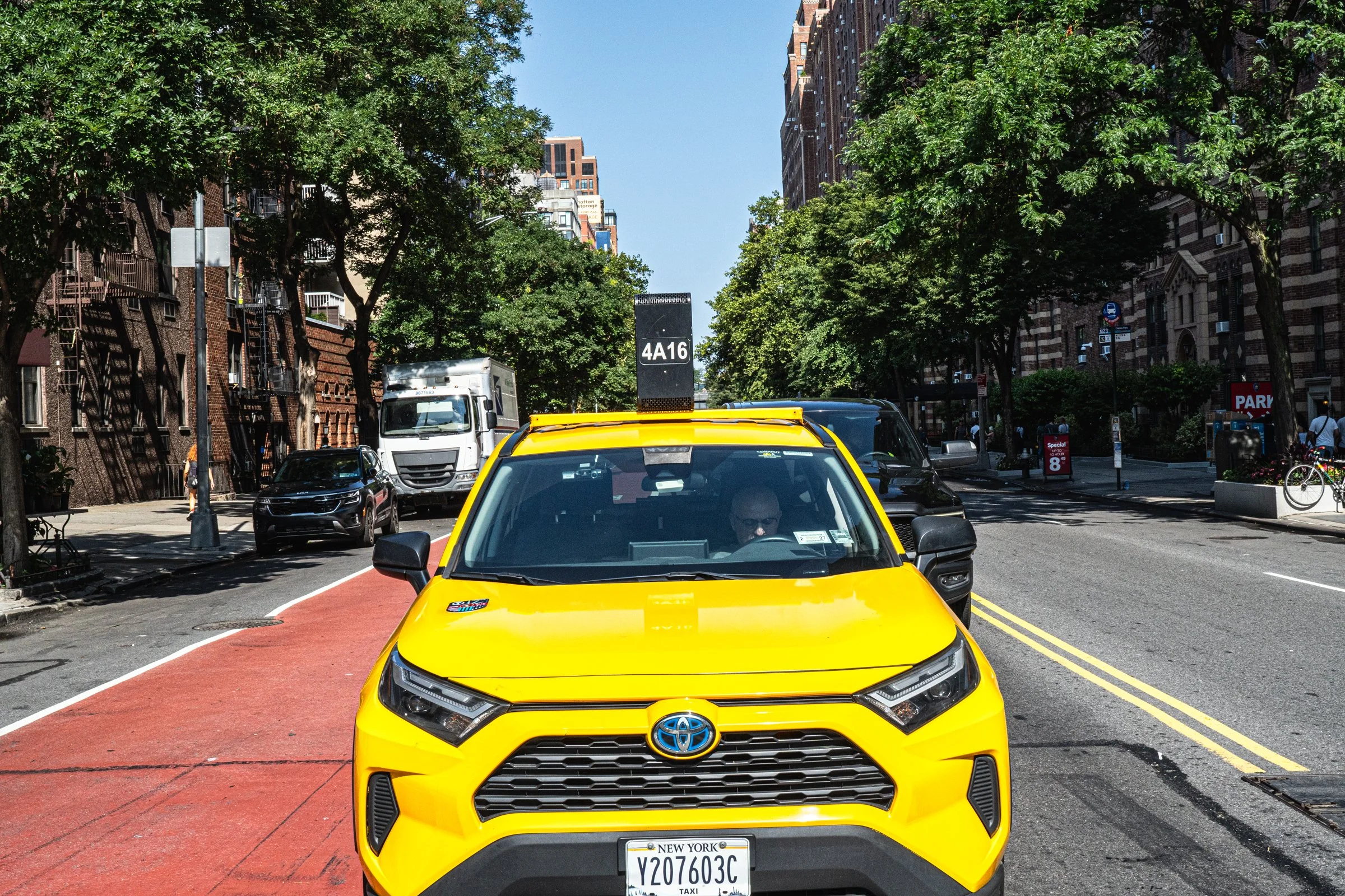 newyorkyellowcab.jpg