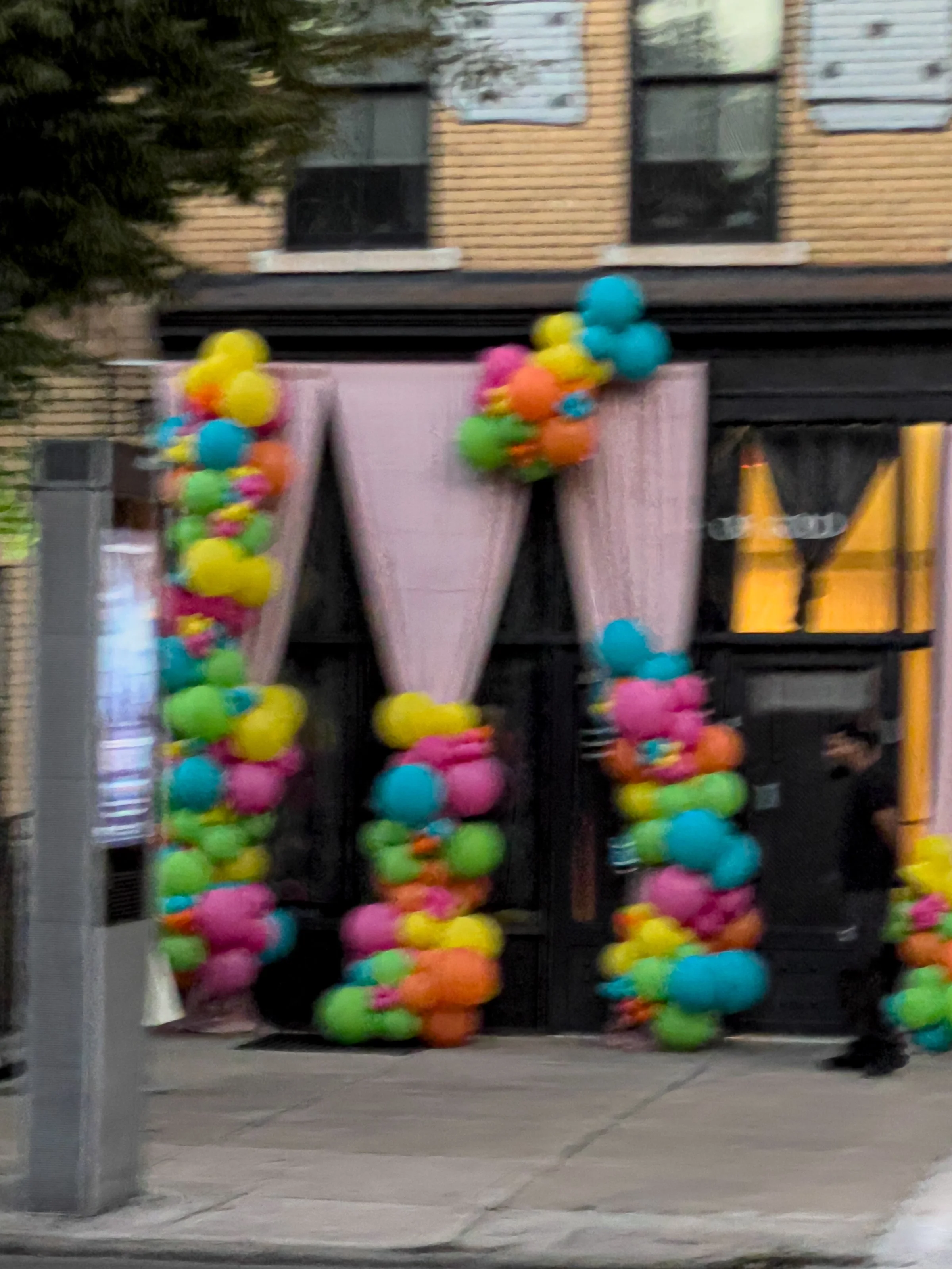 blurballoon.jpg